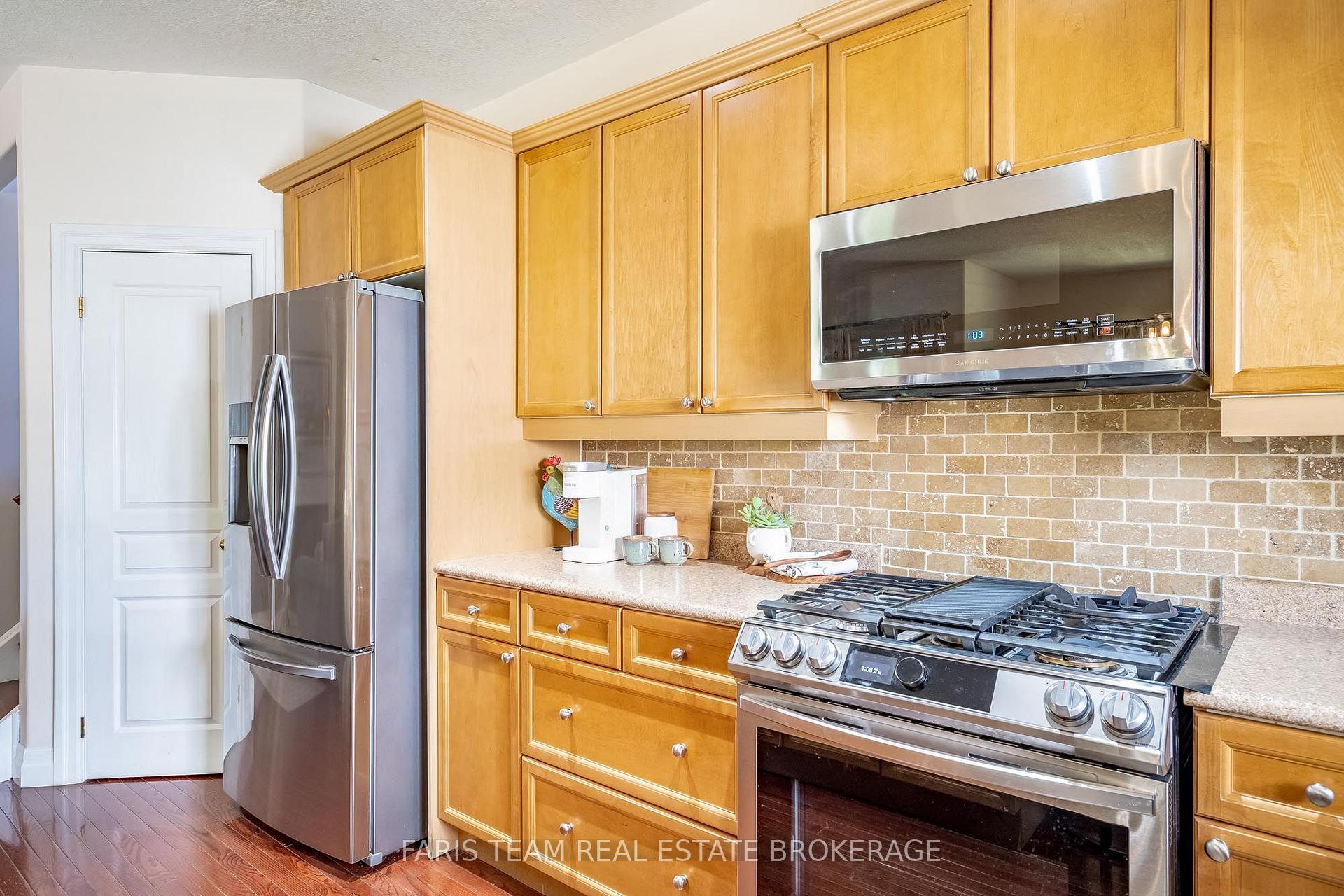 Photo 6 of 123 Wawinet Street, Midland — HOMEH