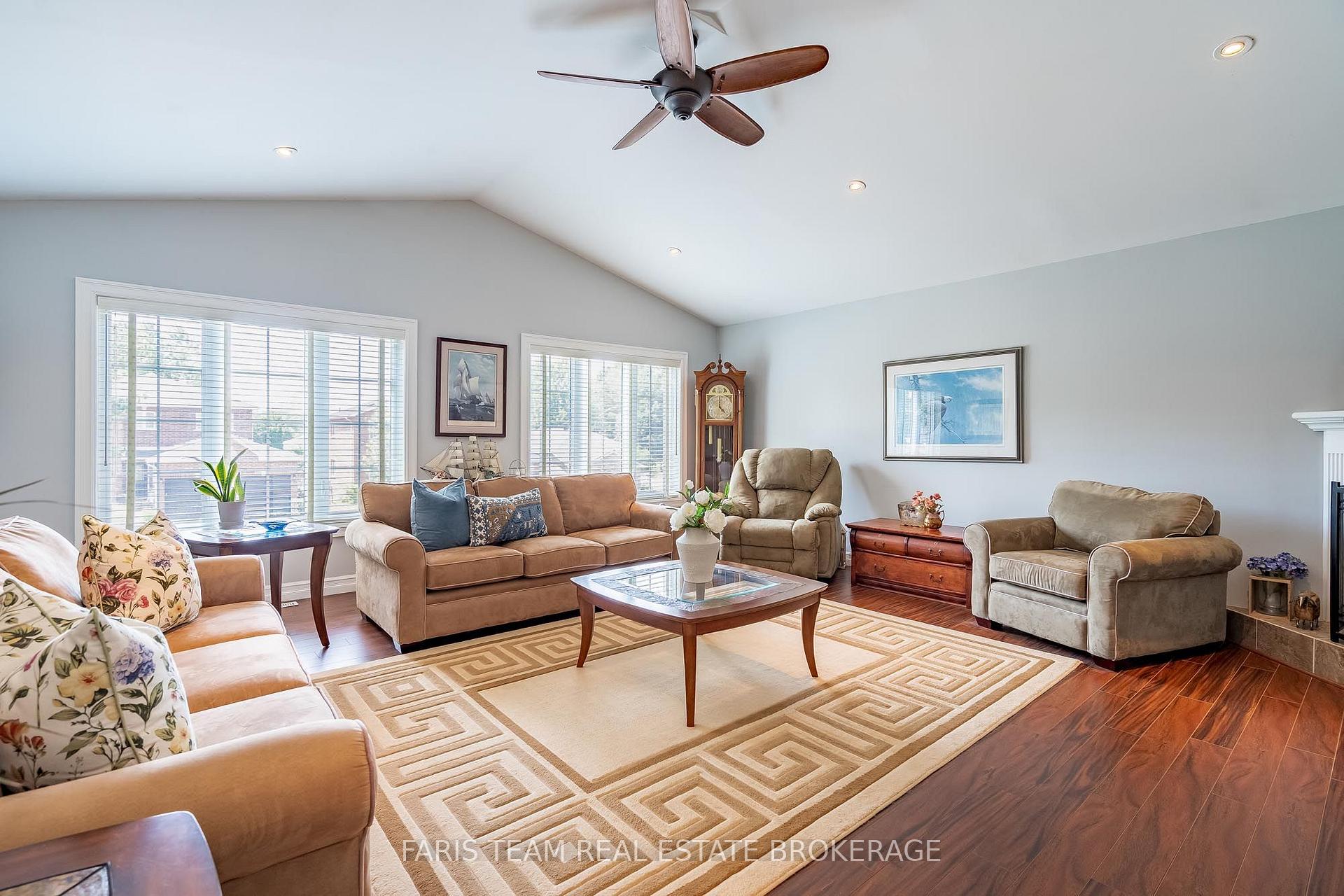 Photo 18 of 123 Wawinet Street, Midland — HOMEH