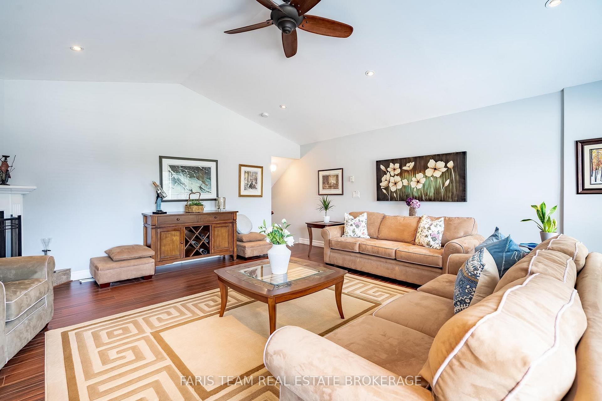 Photo 20 of 123 Wawinet Street, Midland — HOMEH