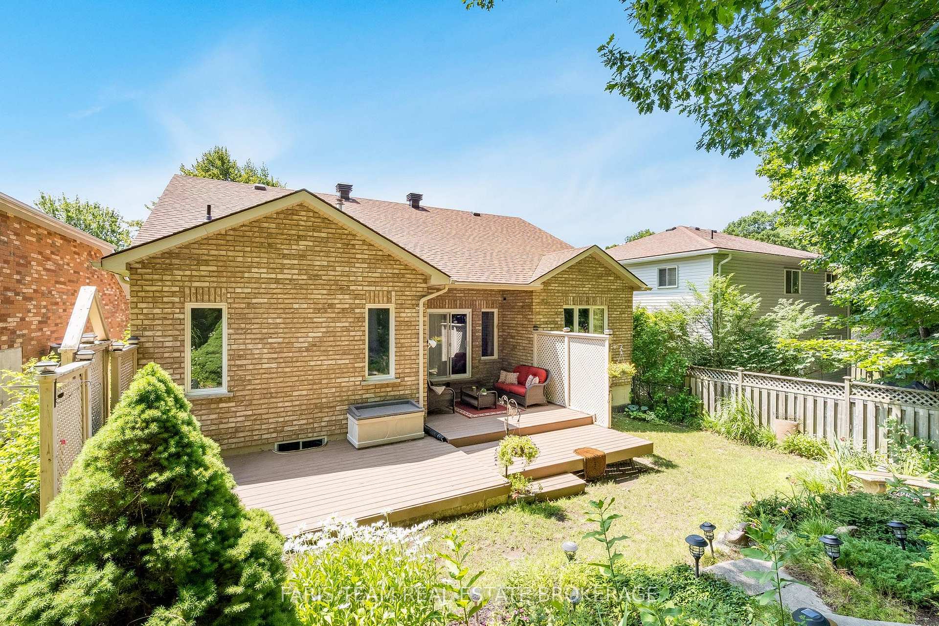 Photo 31 of 123 Wawinet Street, Midland — HOMEH