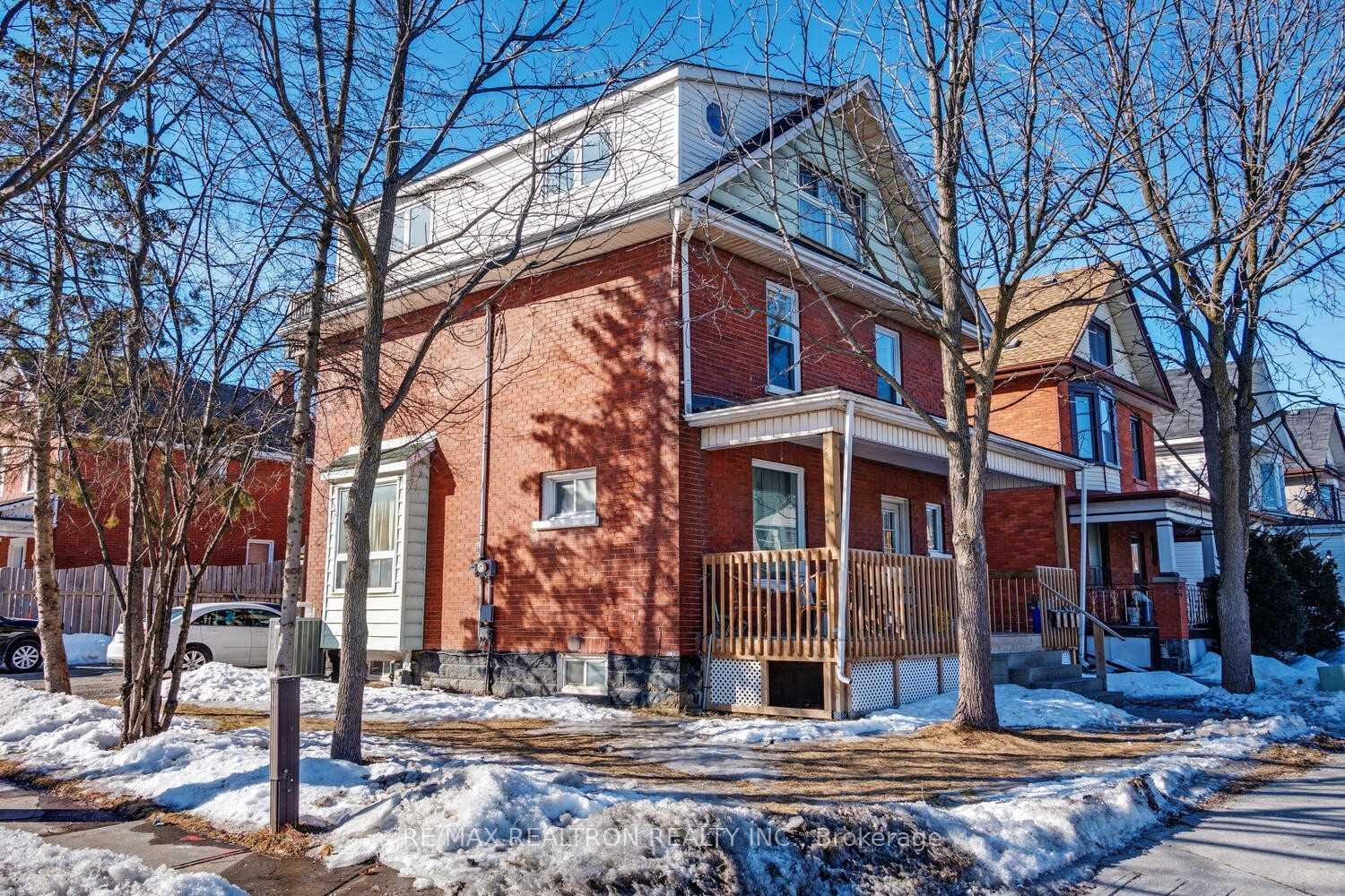 Photo of 54 Ritson Road S