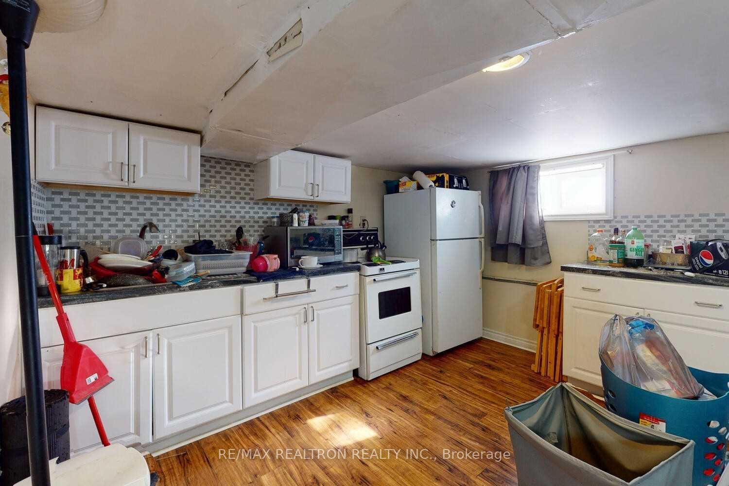 Photo 13 of 54 Ritson Road S, Oshawa, Central — HOMEH