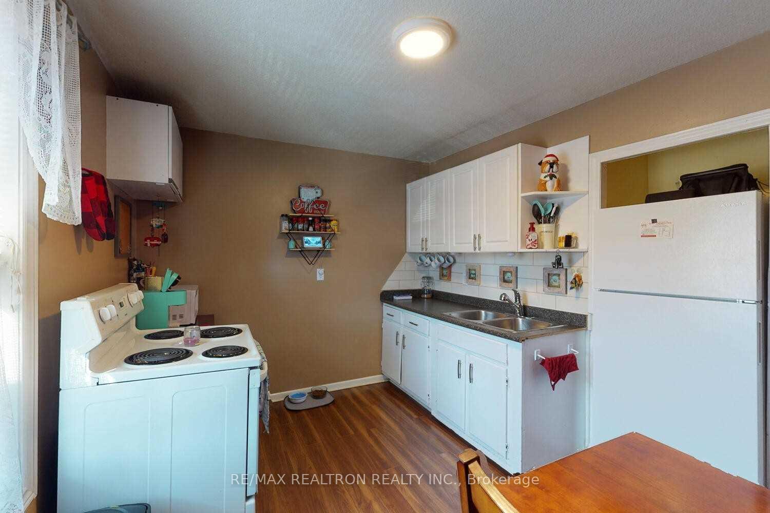 Photo 20 of 54 Ritson Road S, Oshawa, Central — HOMEH