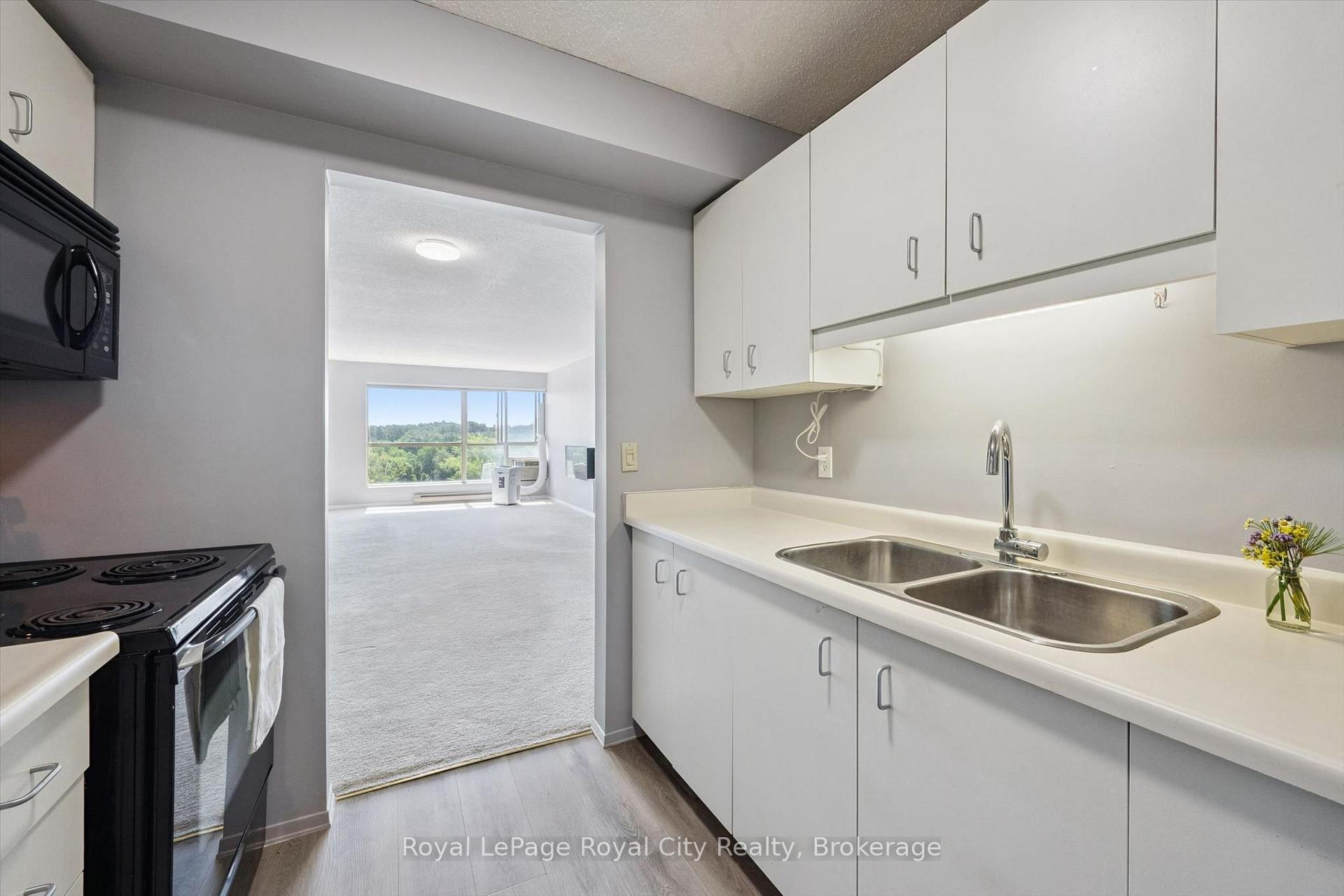 Photo 11 of Unit 606, 358 Waterloo Avenue, Guelph, Junction/Onward Willow — HOMEH