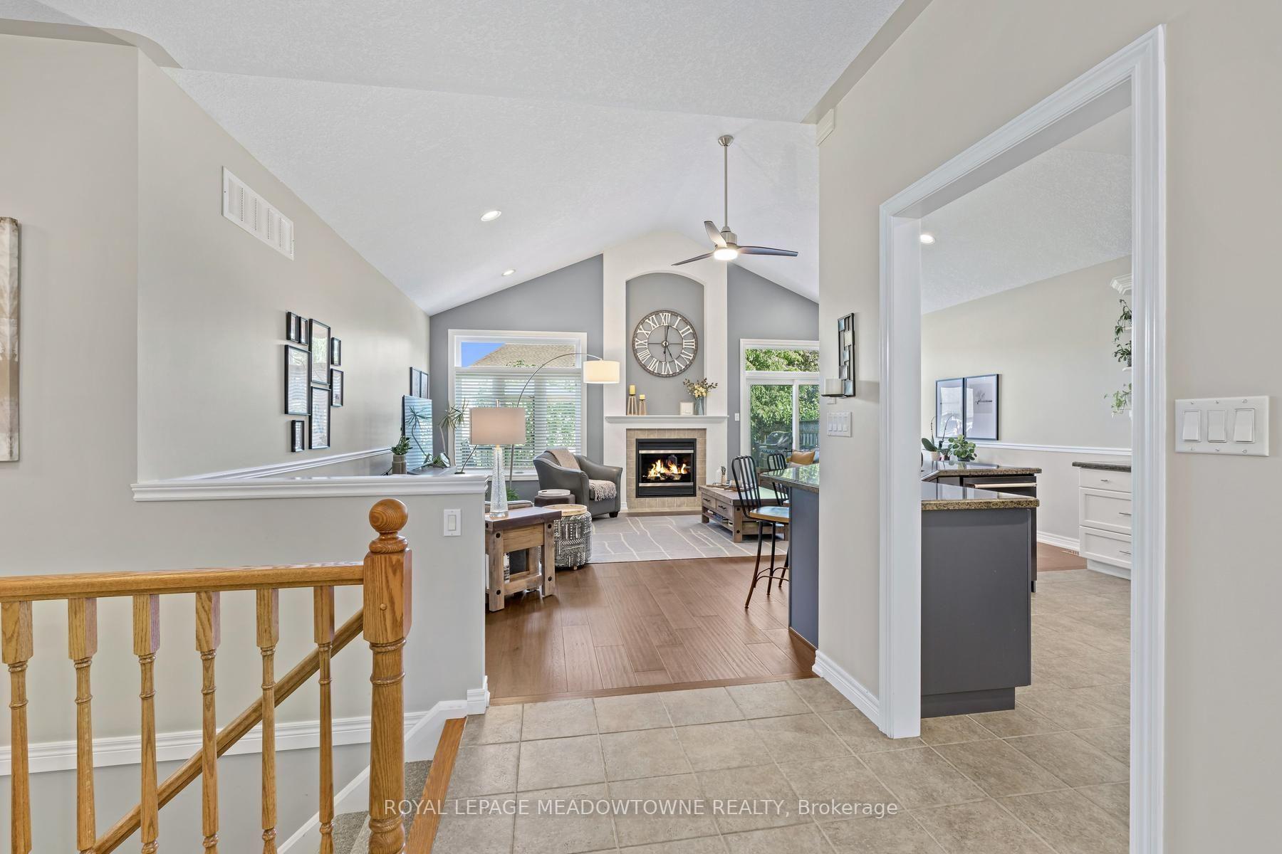 Photo 48 of 17 Dawkins Crescent, Halton Hills, Acton — HOMEH