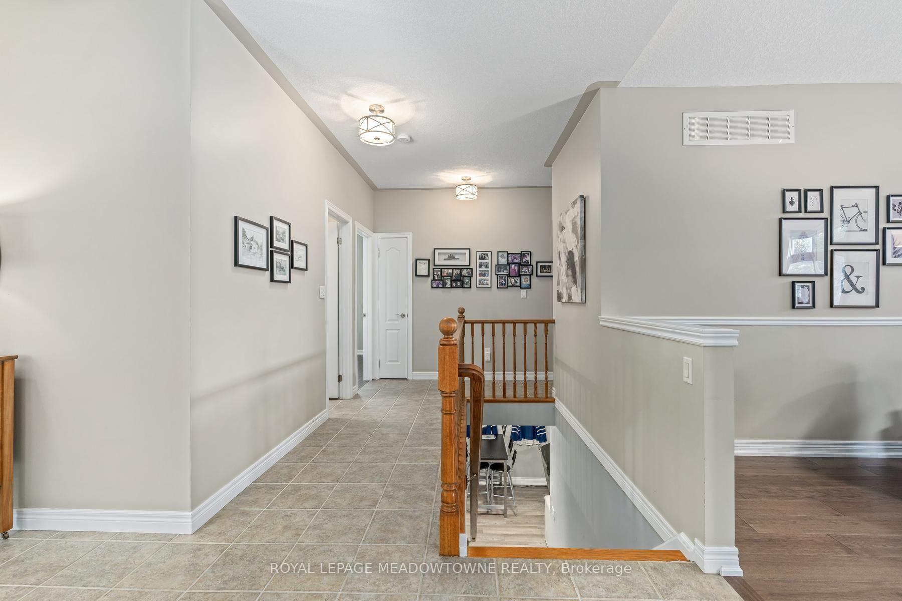 Photo 49 of 17 Dawkins Crescent, Halton Hills, Acton — HOMEH
