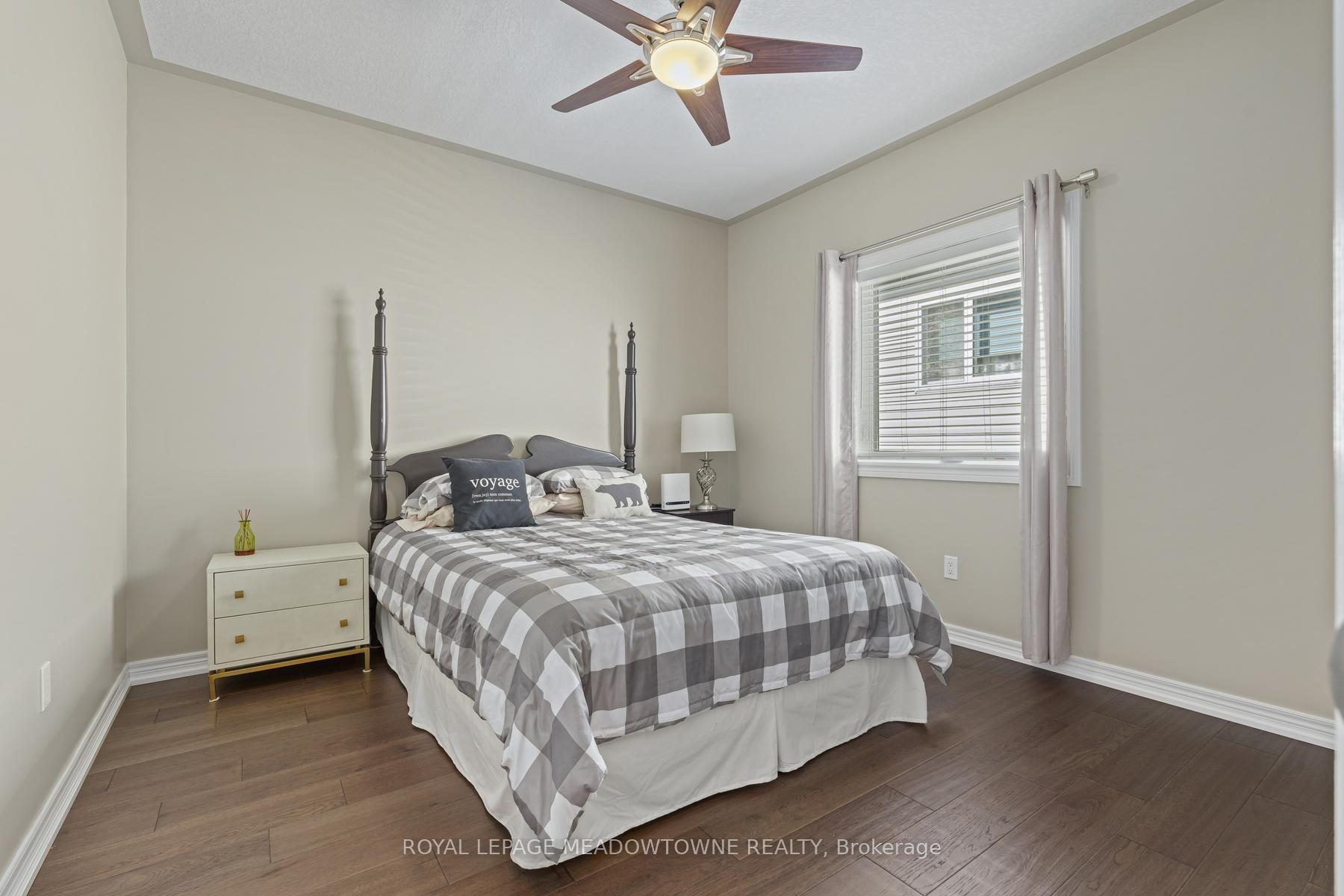 Photo 26 of 17 Dawkins Crescent, Halton Hills, Acton — HOMEH