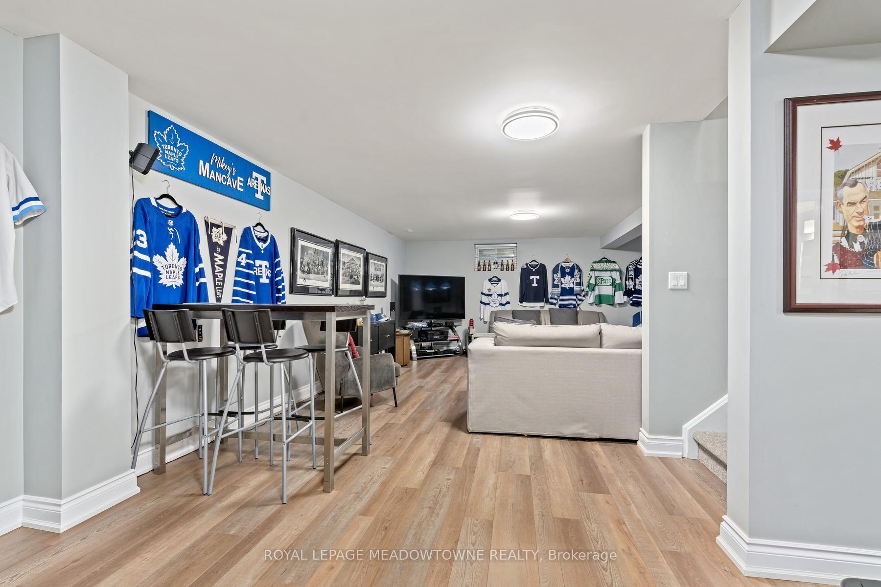 Photo 50 of 17 Dawkins Crescent, Halton Hills, Acton — HOMEH