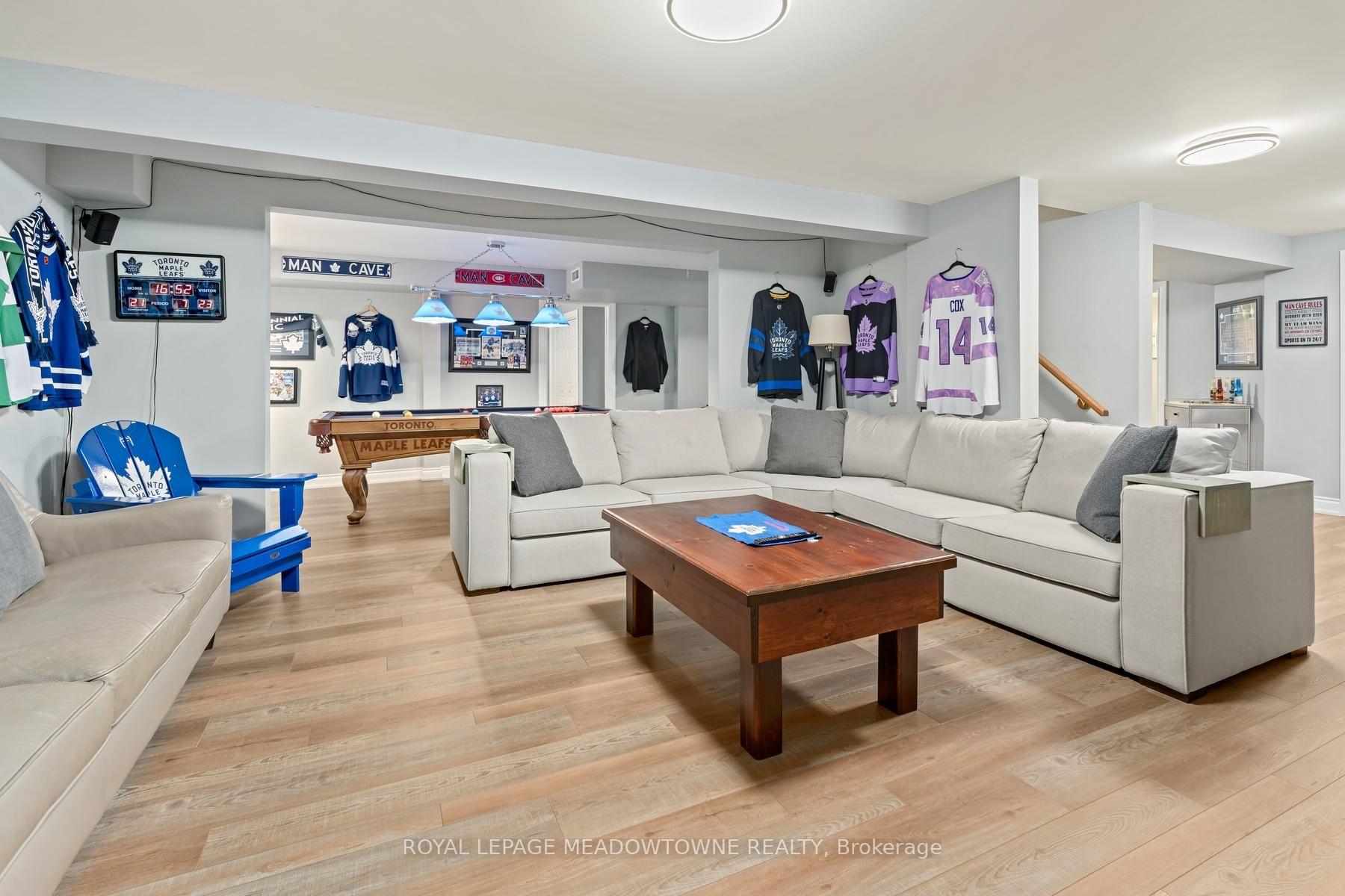 Photo 30 of 17 Dawkins Crescent, Halton Hills, Acton — HOMEH