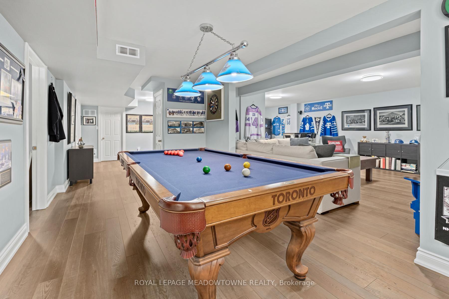 Photo 32 of 17 Dawkins Crescent, Halton Hills, Acton — HOMEH