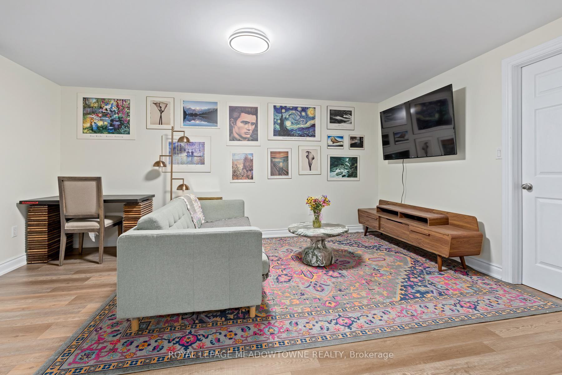 Photo 34 of 17 Dawkins Crescent, Halton Hills, Acton — HOMEH