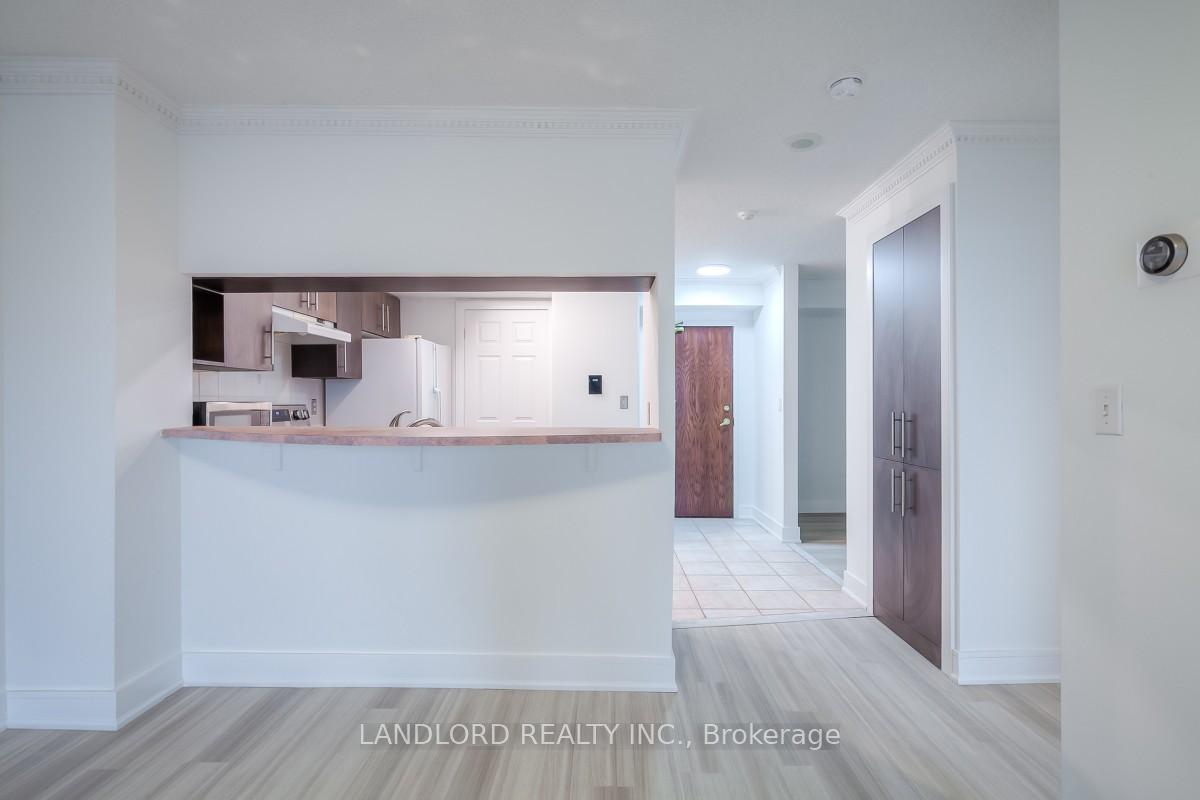 Photo 5 of Unit 511, 190 Manitoba Street, Etobicoke, Mimico — HOMEH