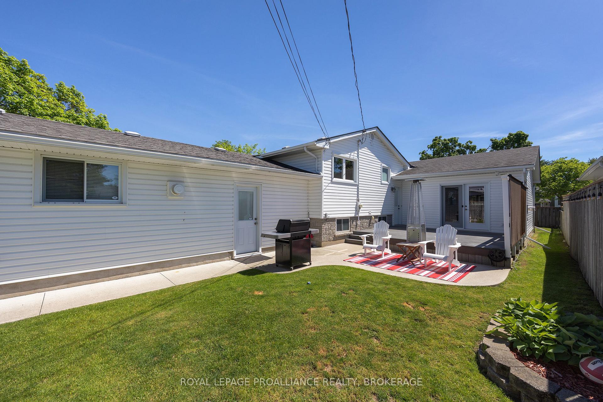 Photo 6 of 6 Byron Crescent, Kingston, Central City West — HOMEH