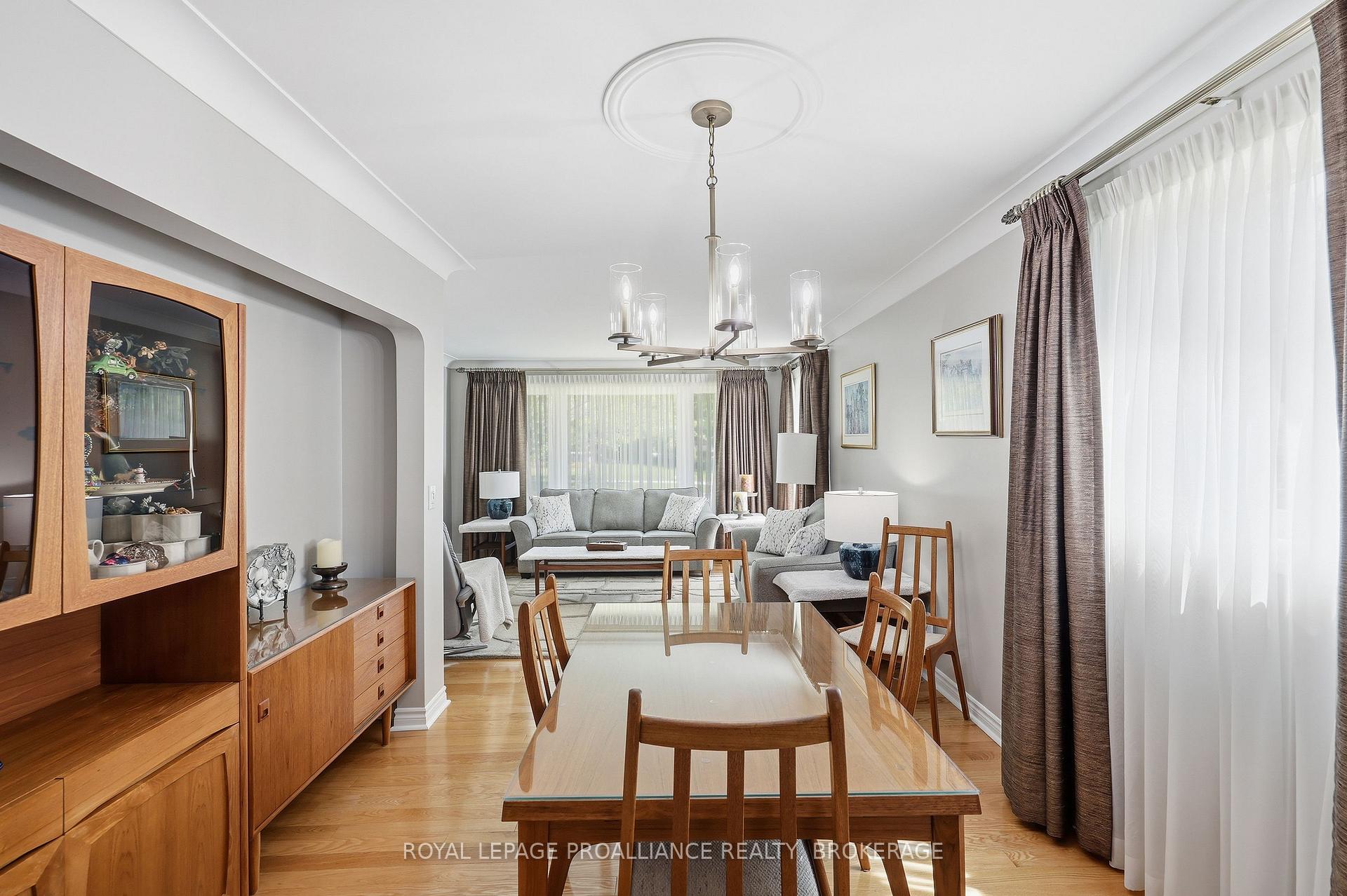 Photo 12 of 6 Byron Crescent, Kingston, Central City West — HOMEH