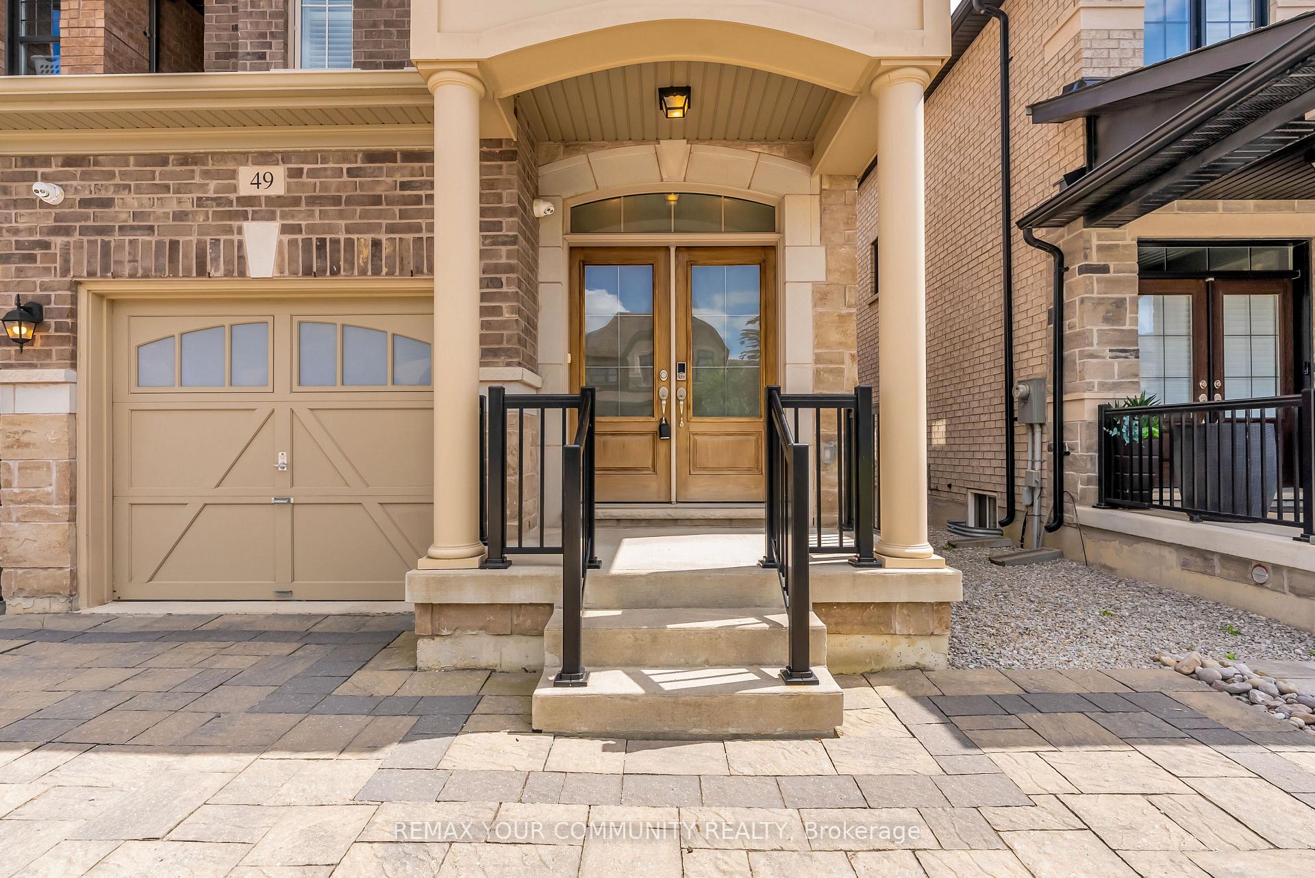Photo 2 of 49 Zenith Avenue, Vaughan, Kleinburg — HOMEH