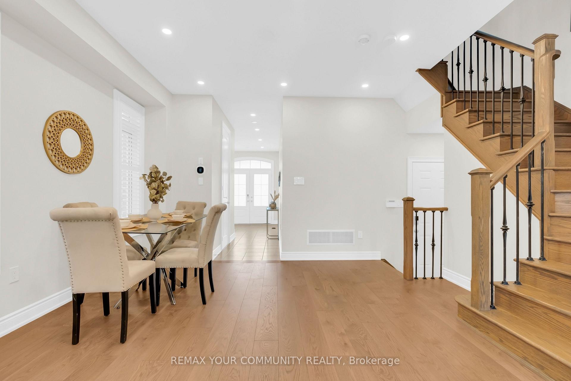 Photo 10 of 49 Zenith Avenue, Vaughan, Kleinburg — HOMEH