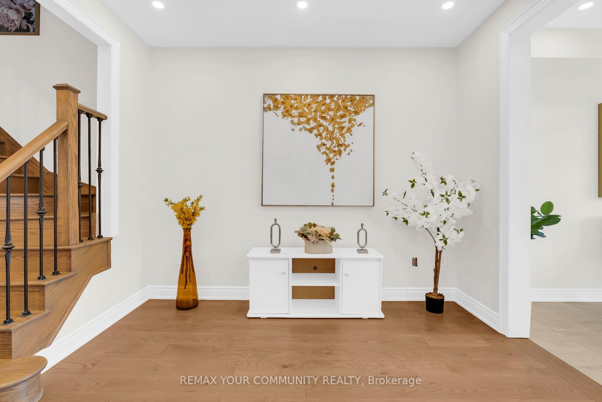 Photo 15 of 49 Zenith Avenue, Vaughan, Kleinburg — HOMEH