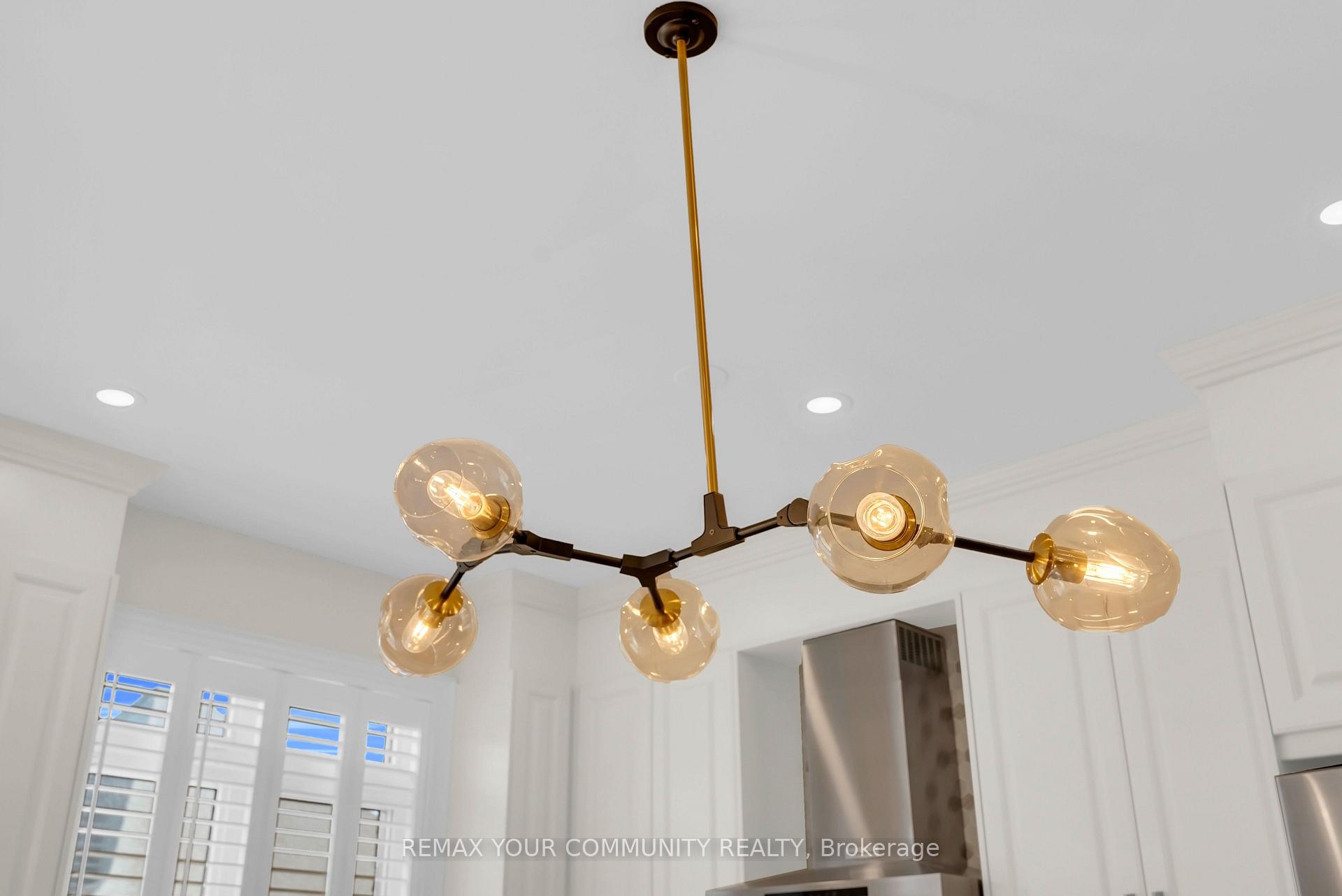 Photo 19 of 49 Zenith Avenue, Vaughan, Kleinburg — HOMEH