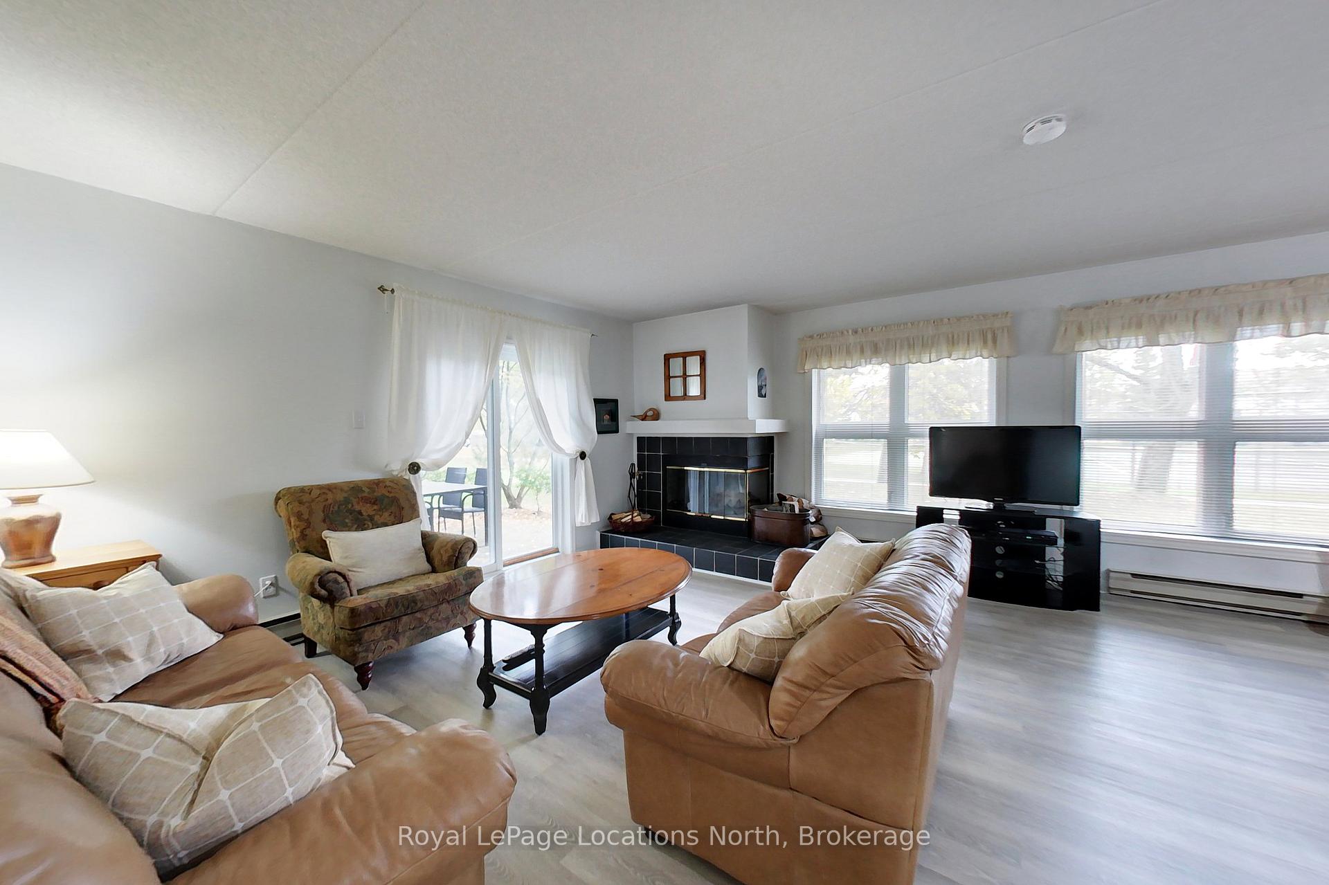 Photo 6 of Unit 4, 398 Mariners Way, Collingwood — HOMEH