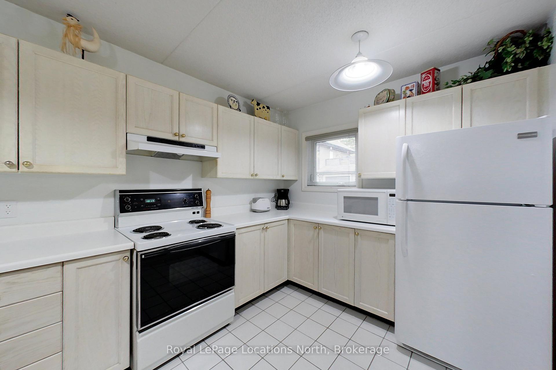 Photo 12 of Unit 4, 398 Mariners Way, Collingwood — HOMEH