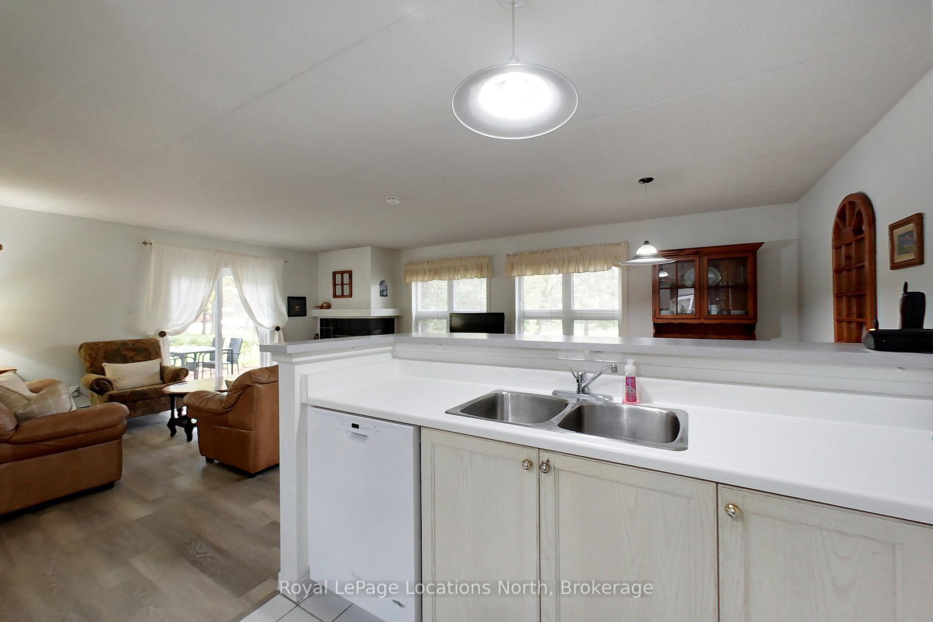 Photo 13 of Unit 4, 398 Mariners Way, Collingwood — HOMEH
