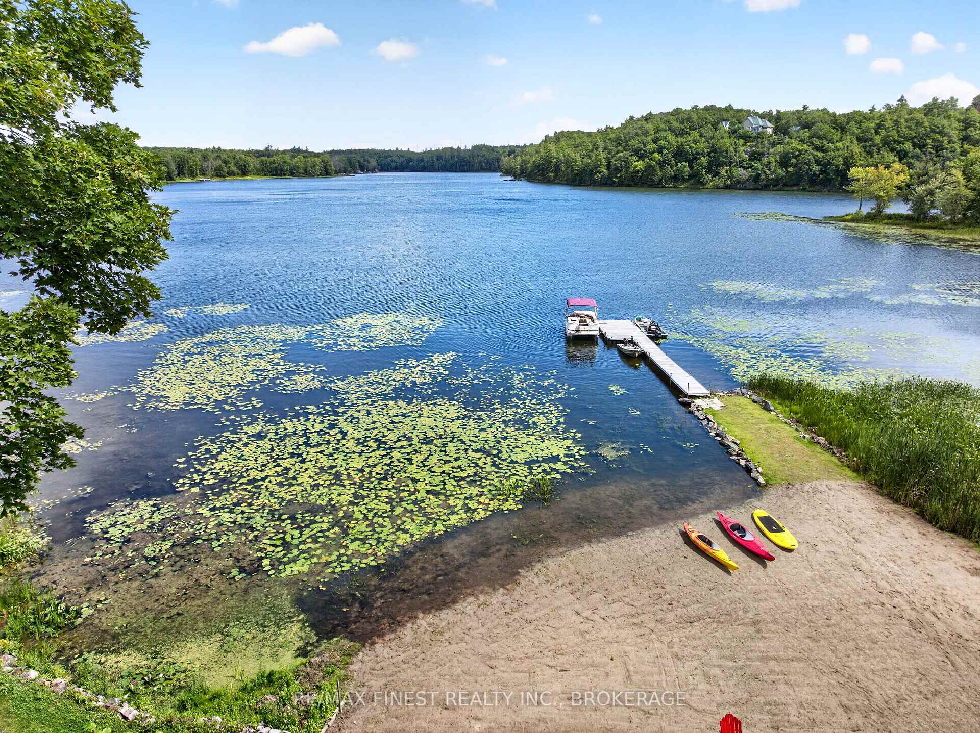 Photo 2 of 1025 Parsons Point Lane, Frontenac, Frontenac South — HOMEH