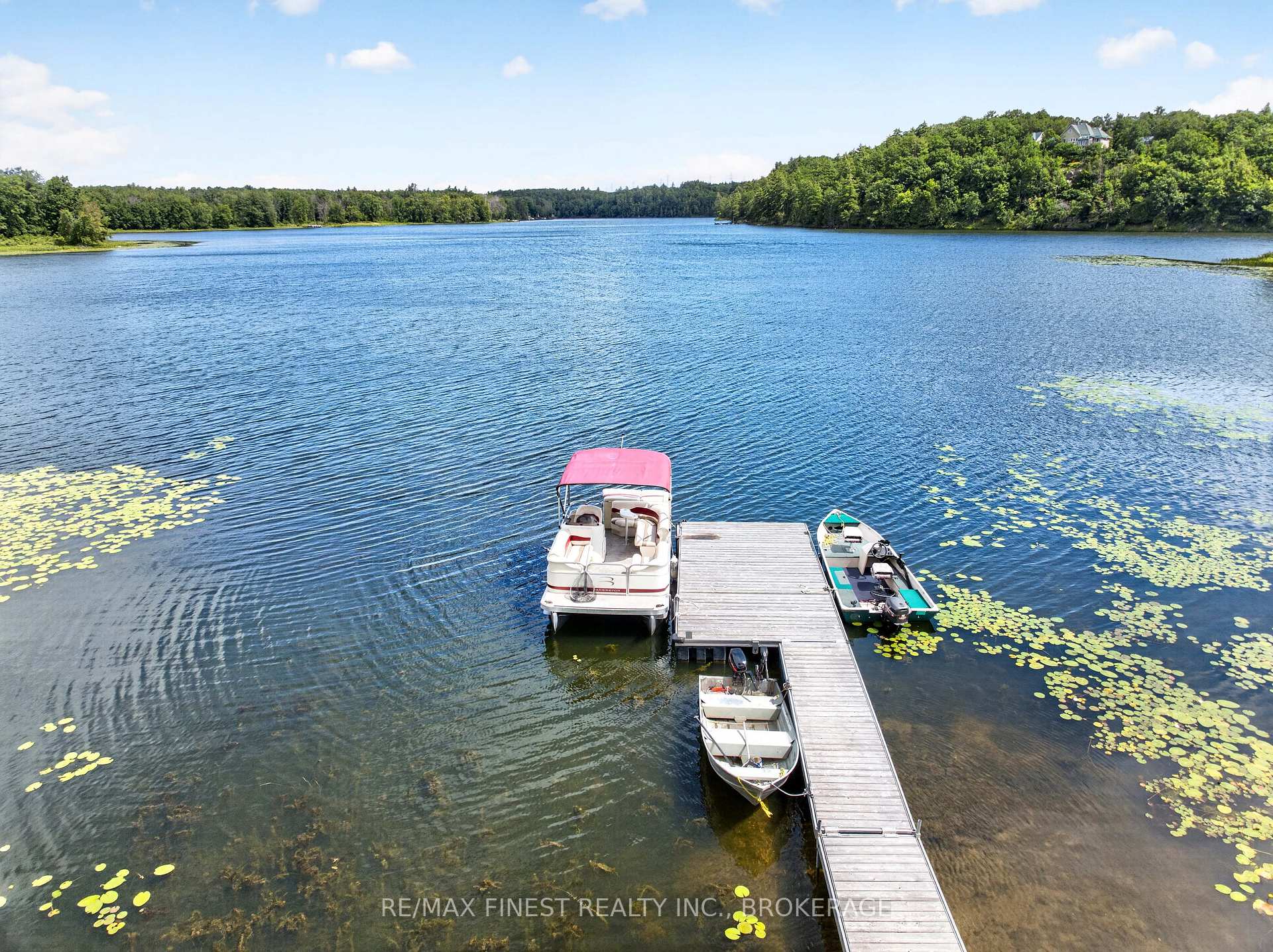 Photo 4 of 1025 Parsons Point Lane, Frontenac, Frontenac South — HOMEH