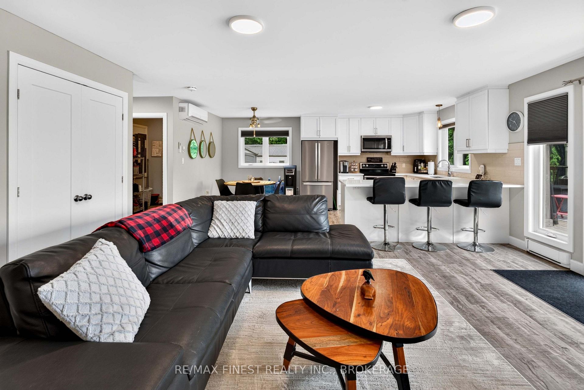 Photo 18 of 1025 Parsons Point Lane, Frontenac, Frontenac South — HOMEH