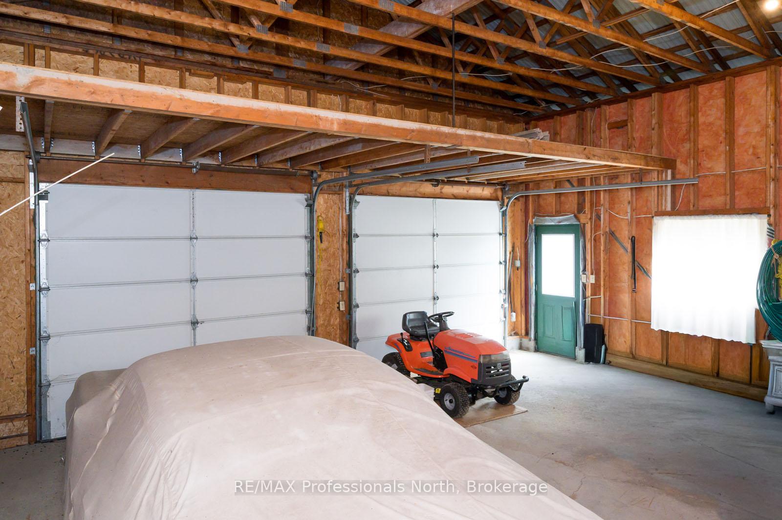Photo 33 of 66 Rain Lake Road, Kearney — HOMEH