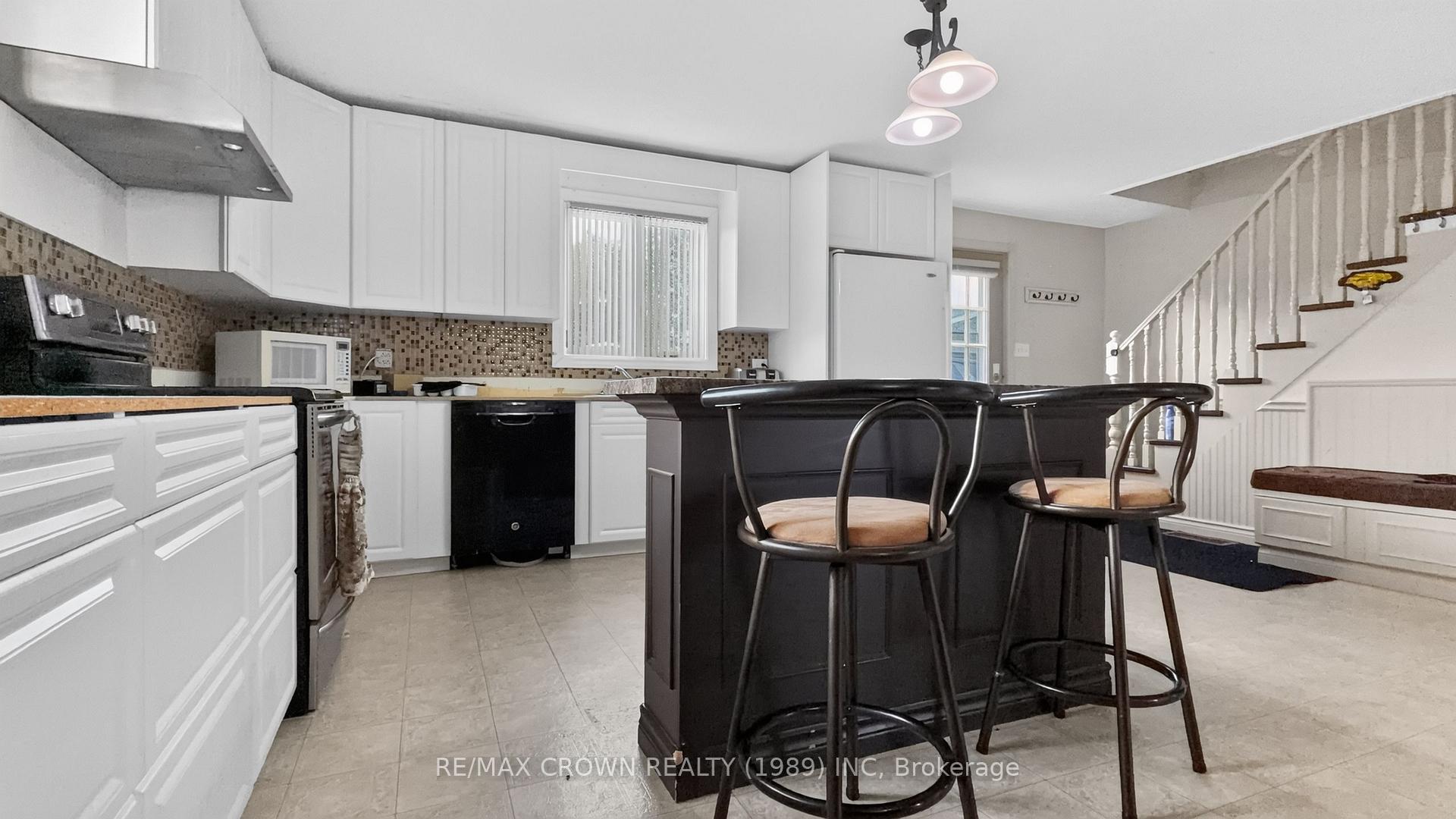 Photo 12 of 524 Kitchener Street, Hearst — HOMEH