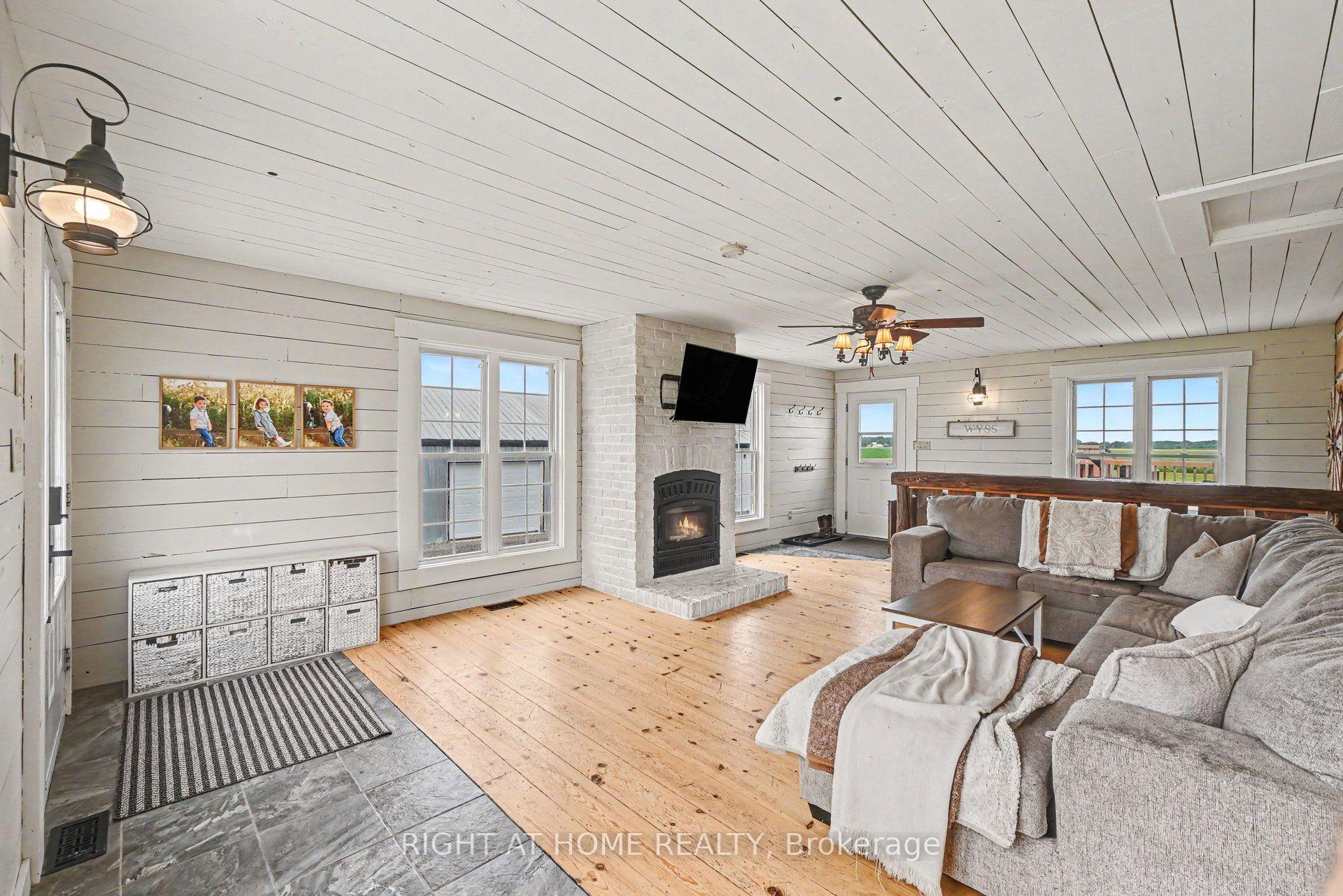 Photo 6 of 1679 500 Route, Russell, Embrun — HOMEH