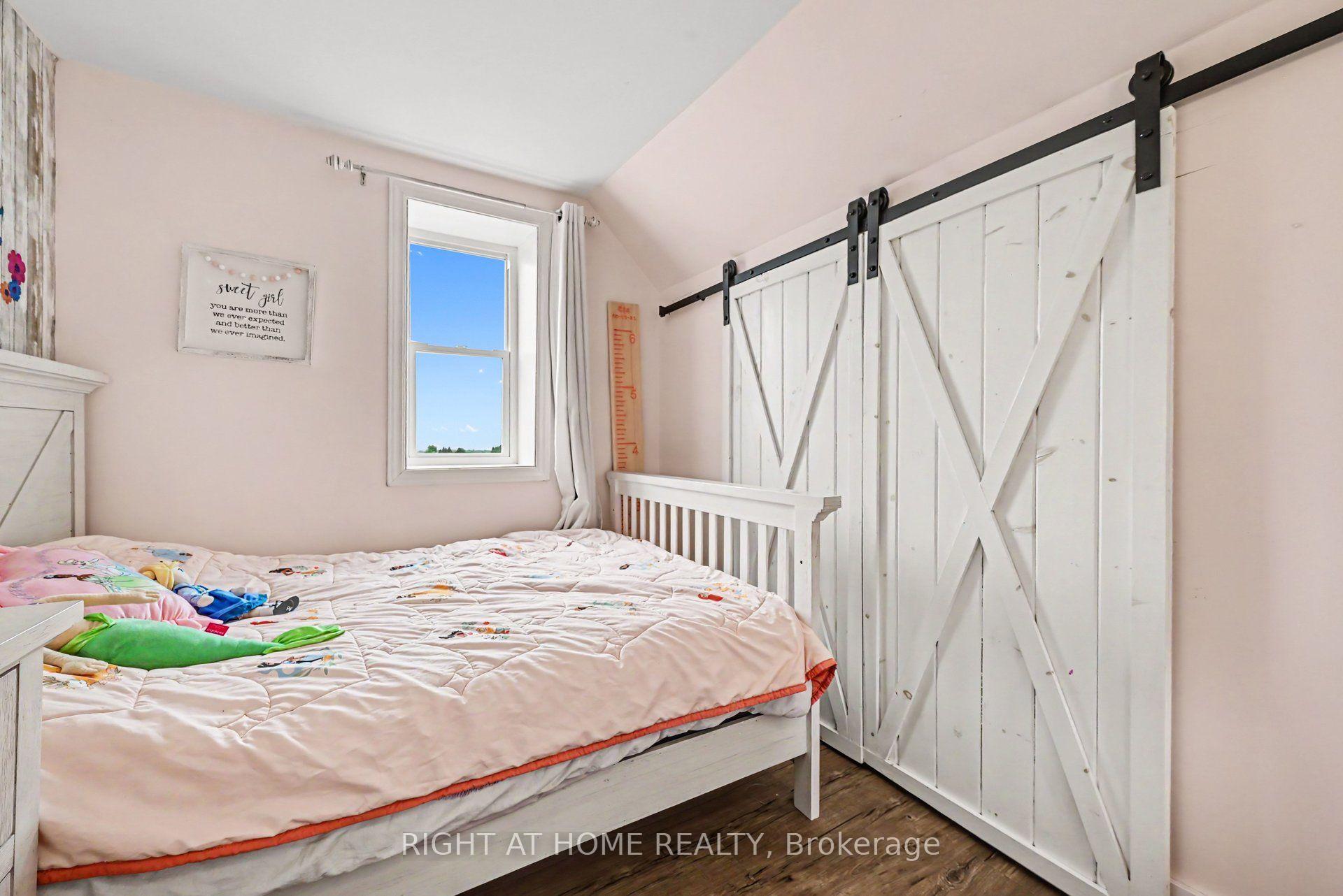 Photo 18 of 1679 500 Route, Russell, Embrun — HOMEH