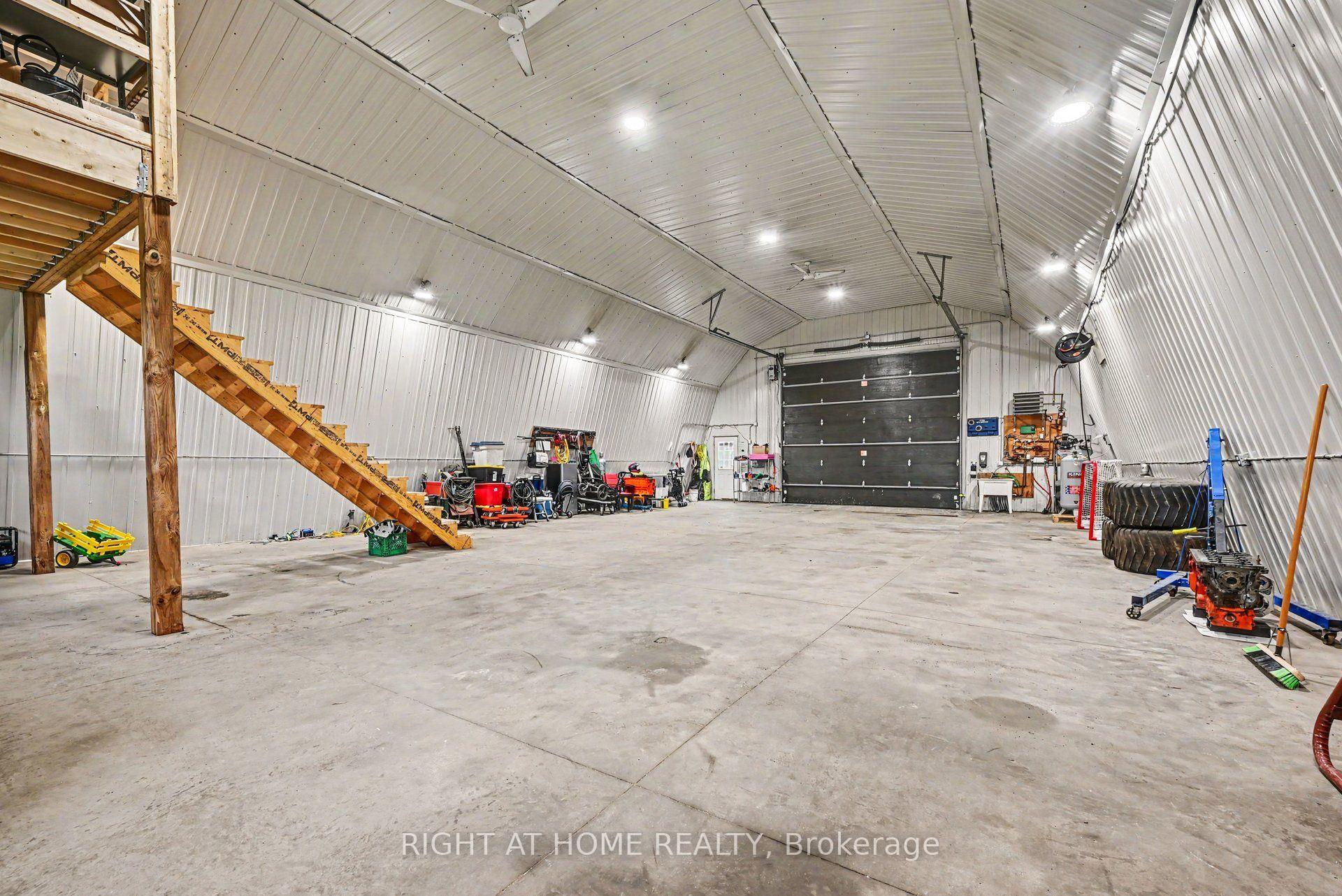 Photo 31 of 1679 500 Route, Russell, Embrun — HOMEH