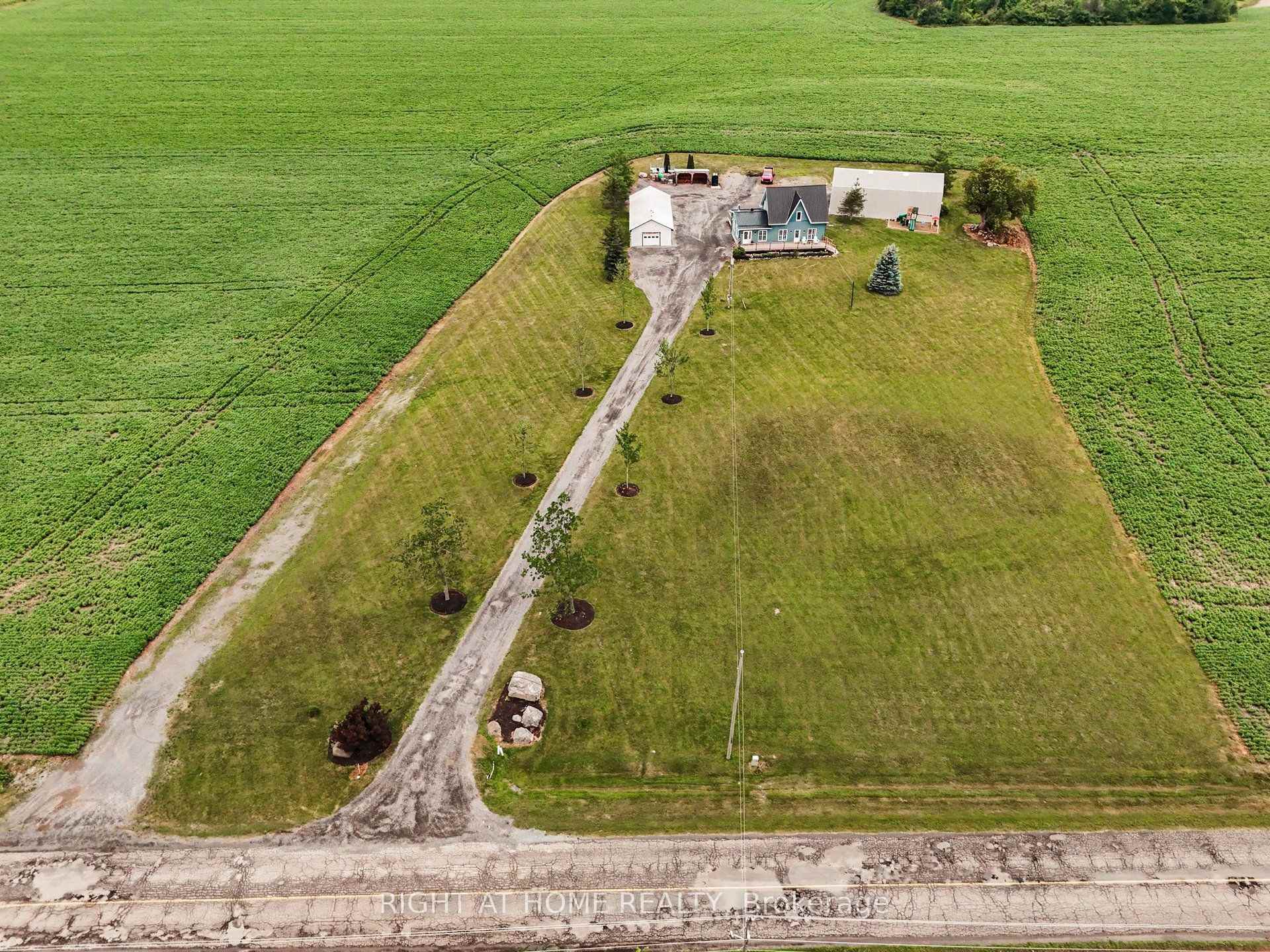 Photo 34 of 1679 500 Route, Russell, Embrun — HOMEH