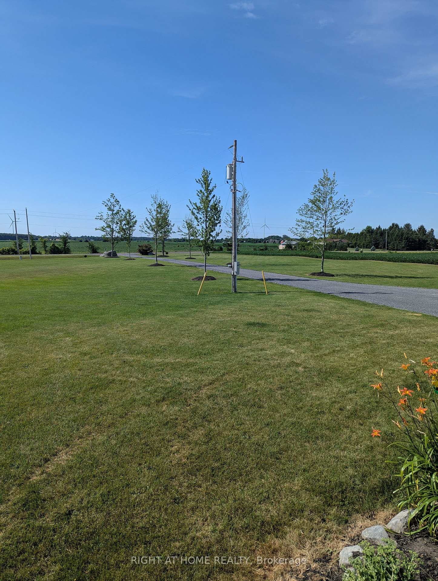 Photo 38 of 1679 500 Route, Russell, Embrun — HOMEH