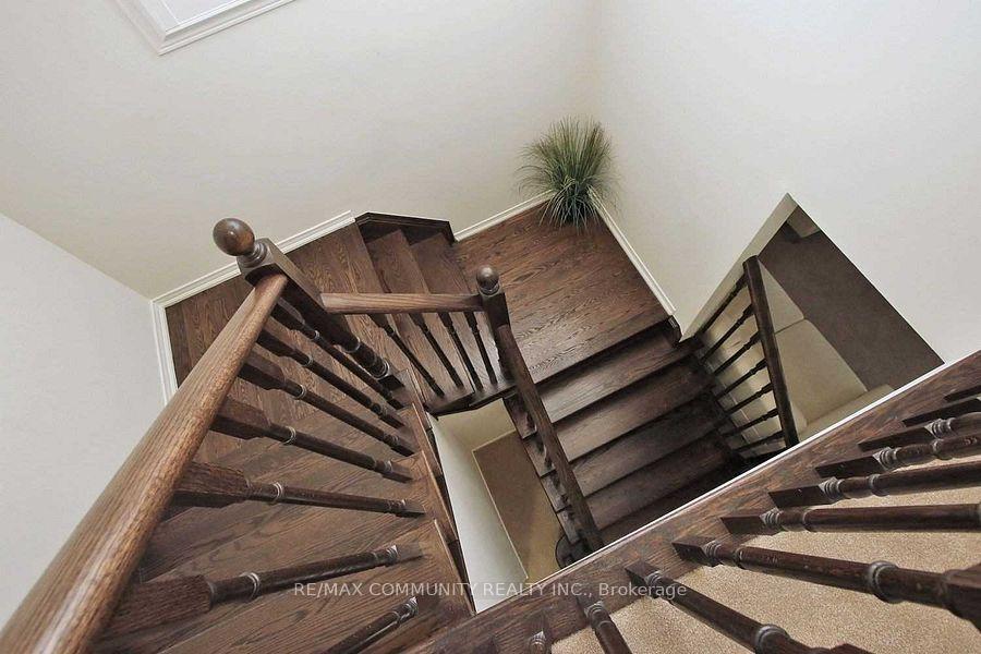 Photo 8 of 223 Windfields Farm Drive W, Oshawa, Windfields — HOMEH