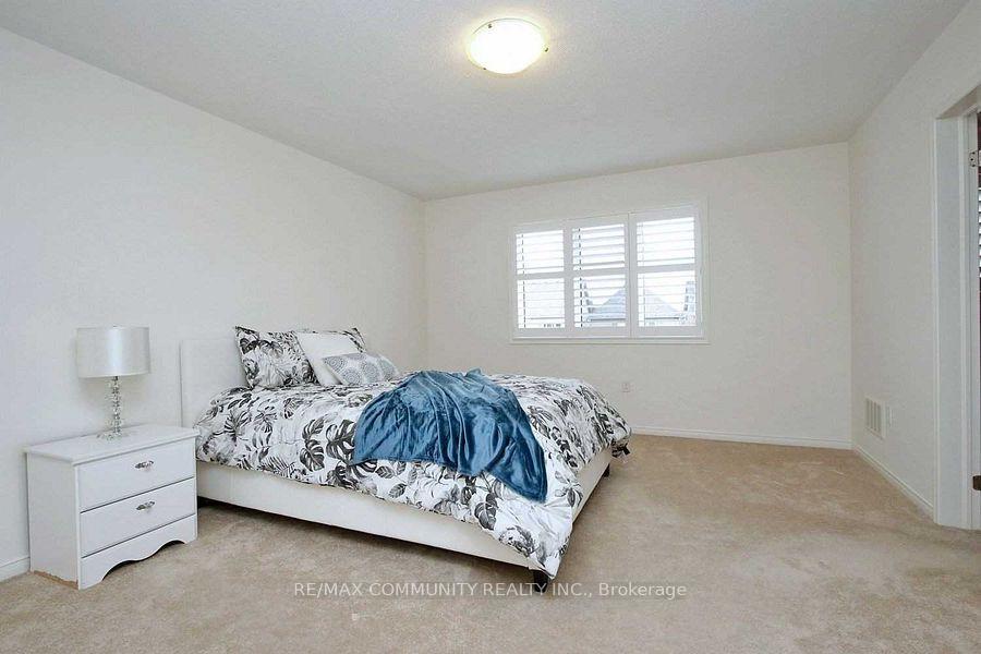 Photo 9 of 223 Windfields Farm Drive W, Oshawa, Windfields — HOMEH