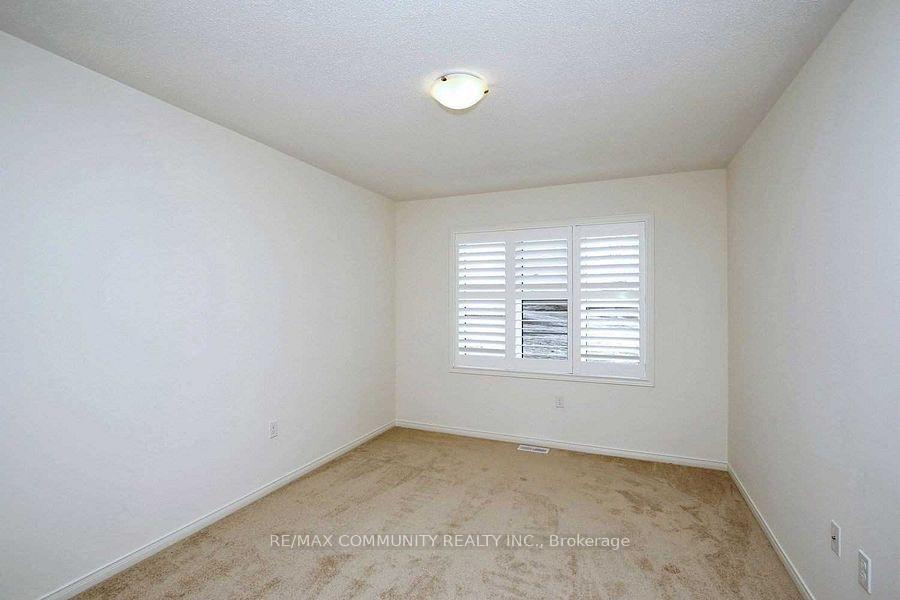 Photo 10 of 223 Windfields Farm Drive W, Oshawa, Windfields — HOMEH