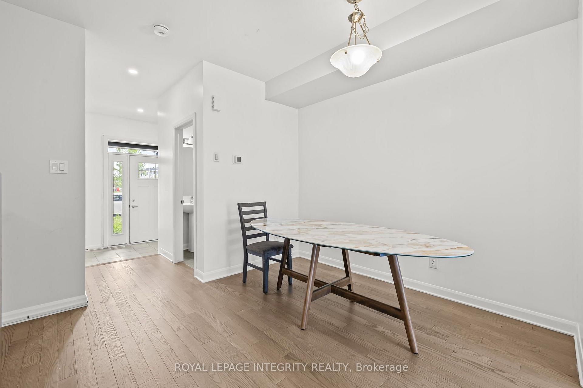 Photo 5 of 78 Osler Street, Ottawa, Kanata - Morgan's Grant/South March — HOMEH