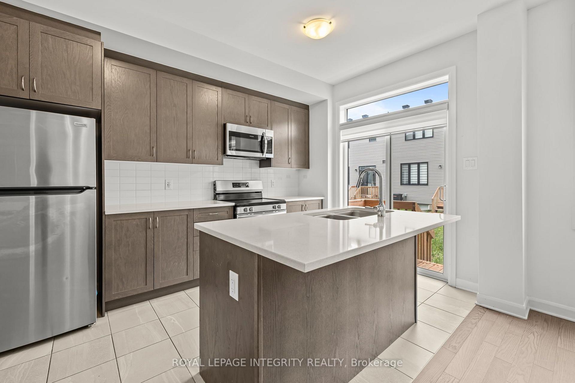 Photo 8 of 78 Osler Street, Ottawa, Kanata - Morgan's Grant/South March — HOMEH