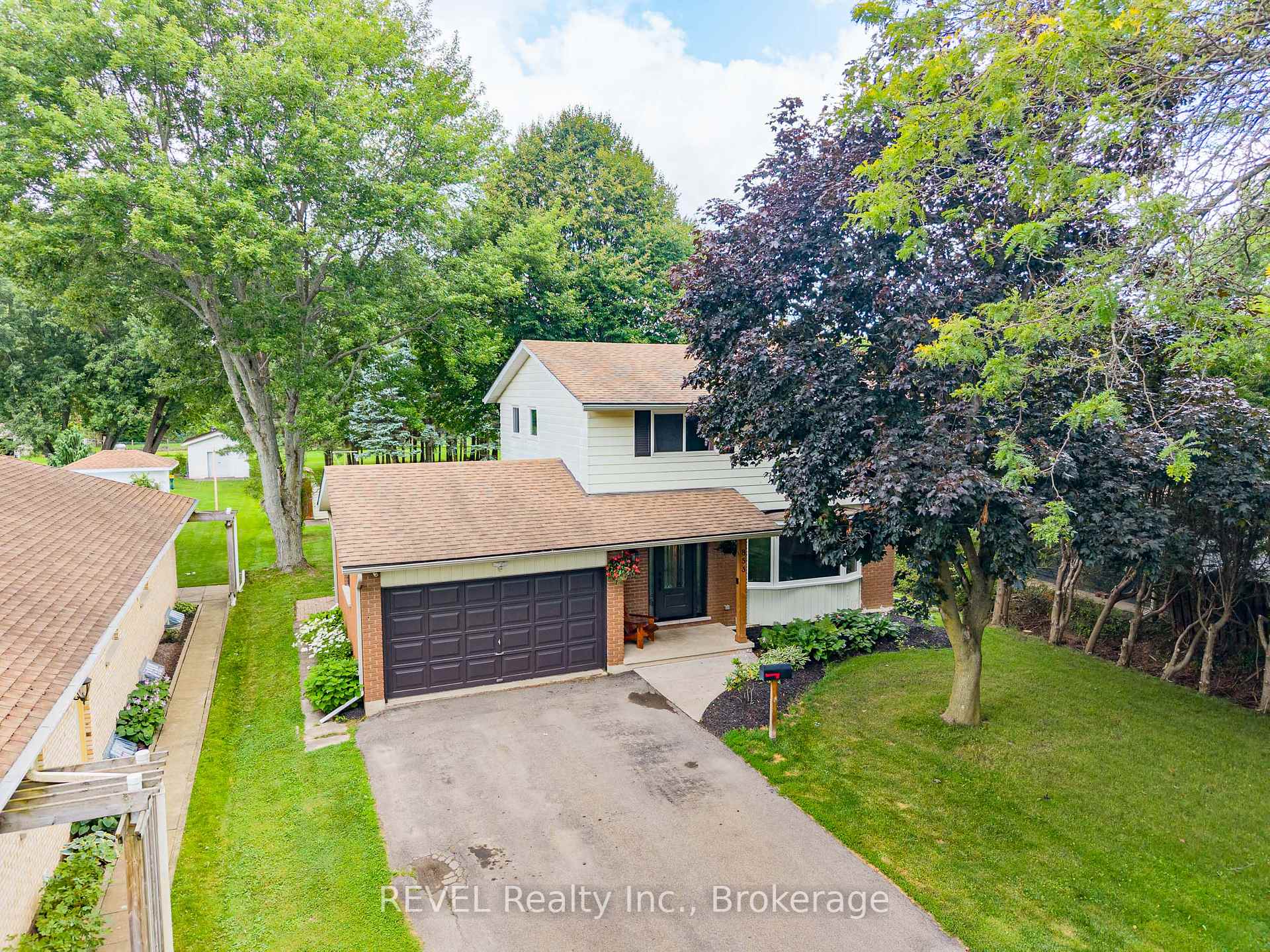 Photo 4 of 853 South Pelham Road, Welland, West Welland — HOMEH