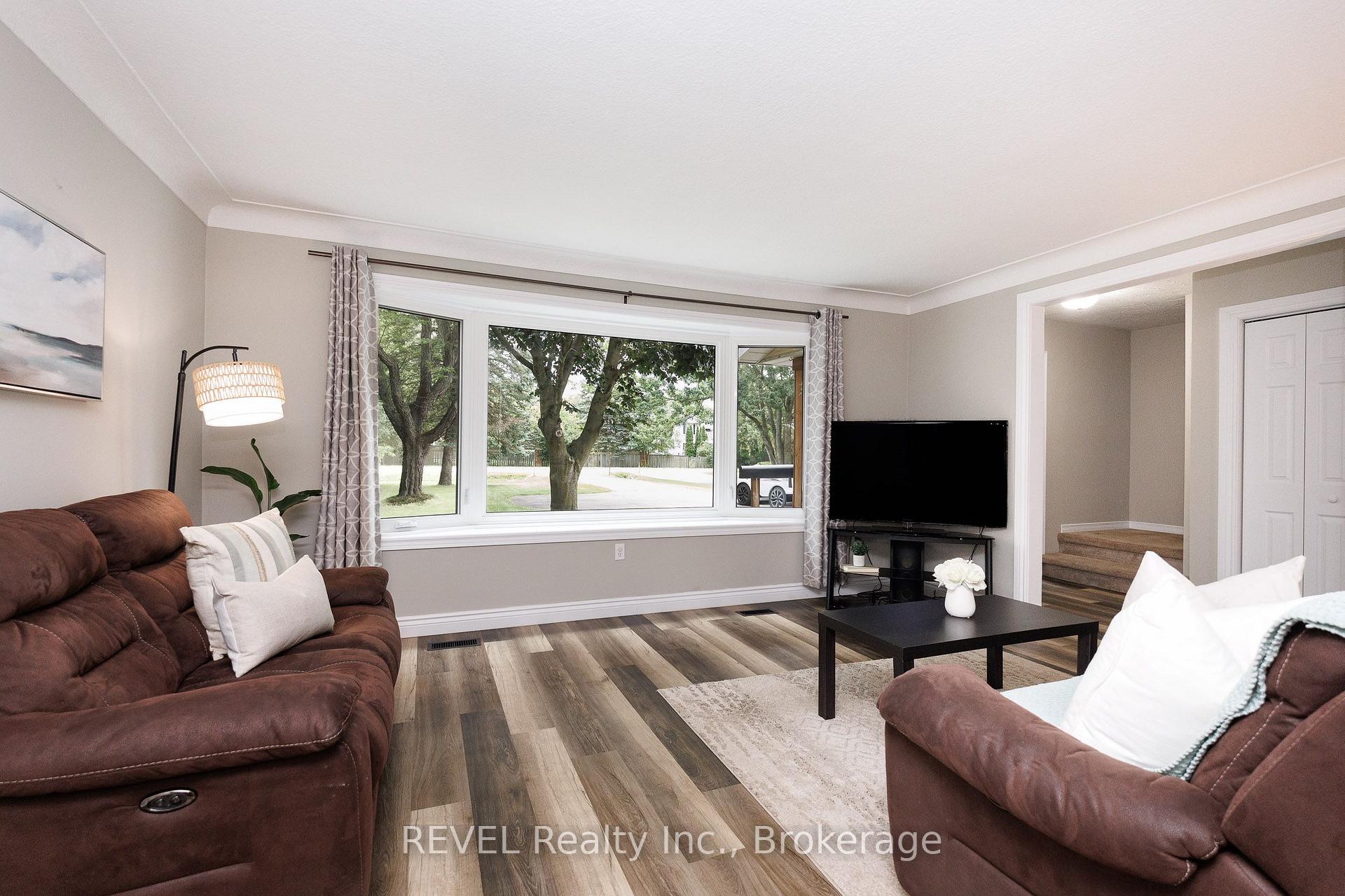 Photo 10 of 853 South Pelham Road, Welland, West Welland — HOMEH