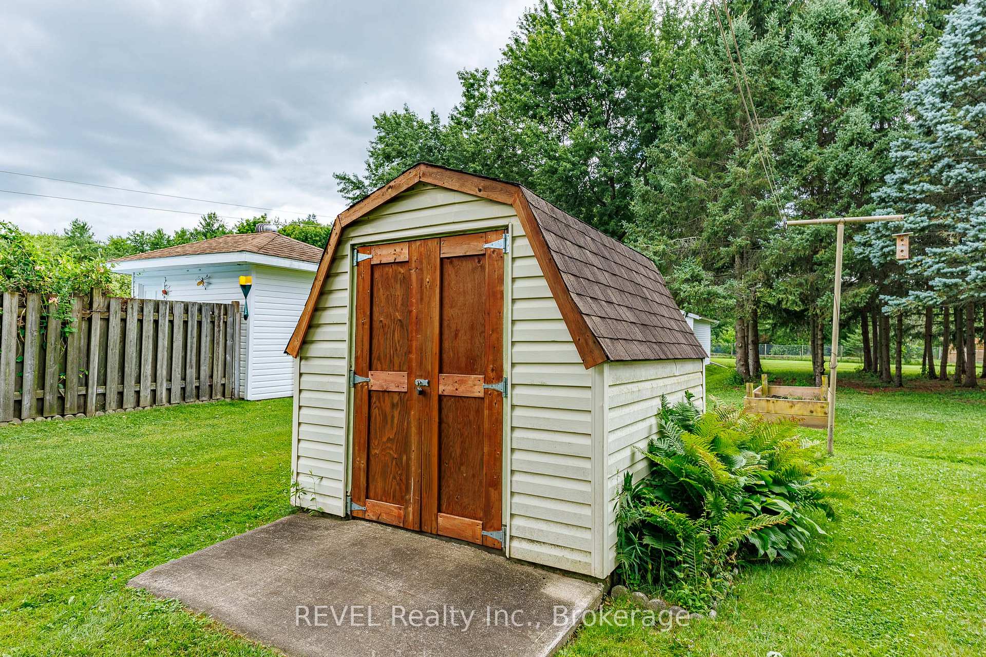 Photo 42 of 853 South Pelham Road, Welland, West Welland — HOMEH