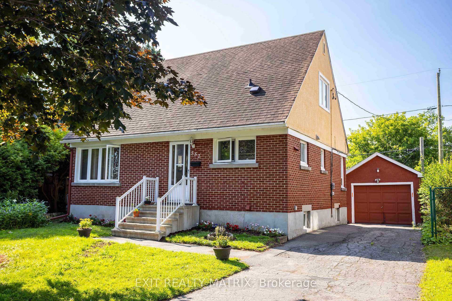 Photo 5 of 552 Dunbrack Street, Ottawa, Overbrook/Castle Heights — HOMEH