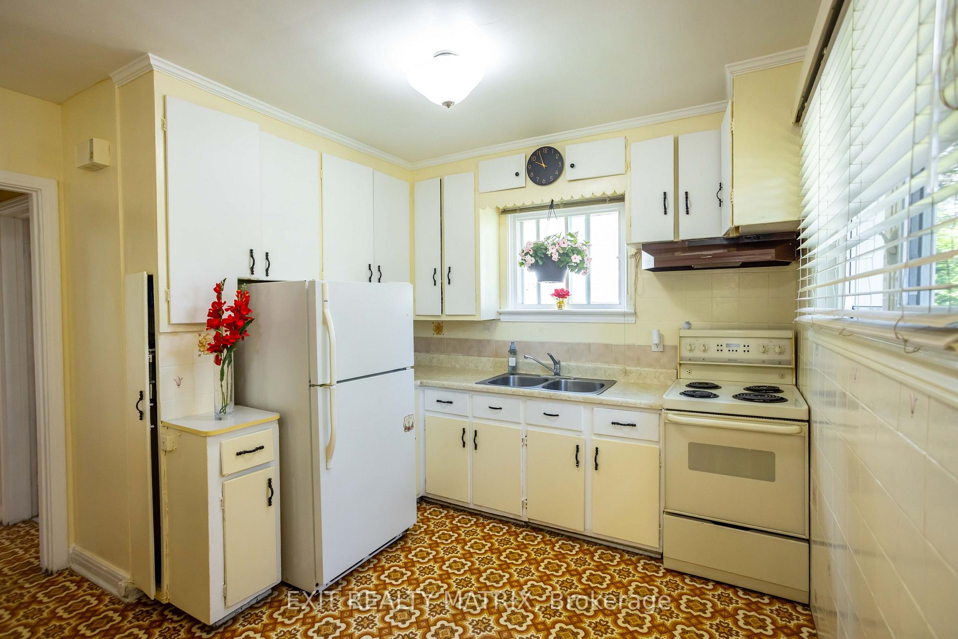 Photo 21 of 552 Dunbrack Street, Ottawa, Overbrook/Castle Heights — HOMEH
