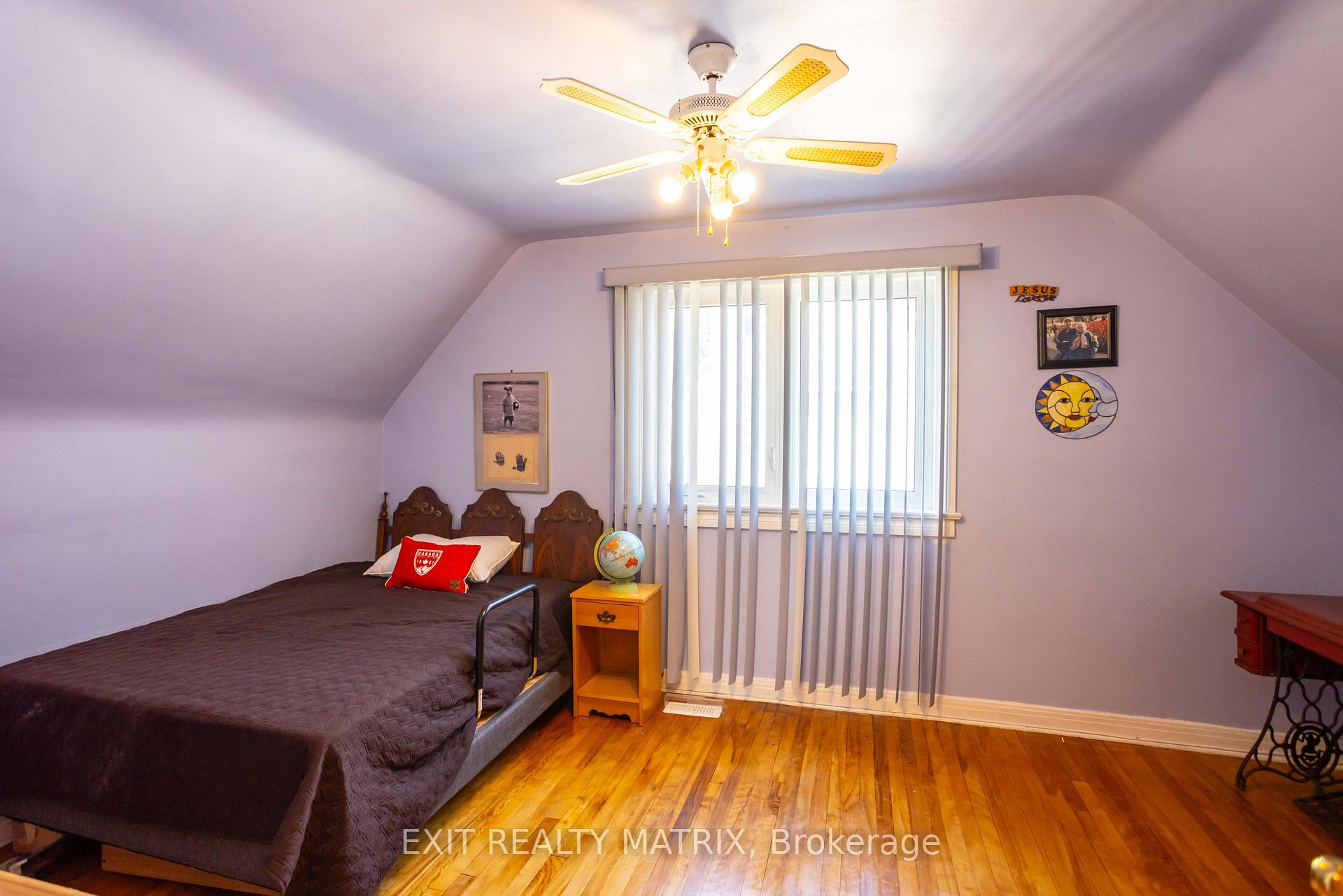 Photo 37 of 552 Dunbrack Street, Ottawa, Overbrook/Castle Heights — HOMEH