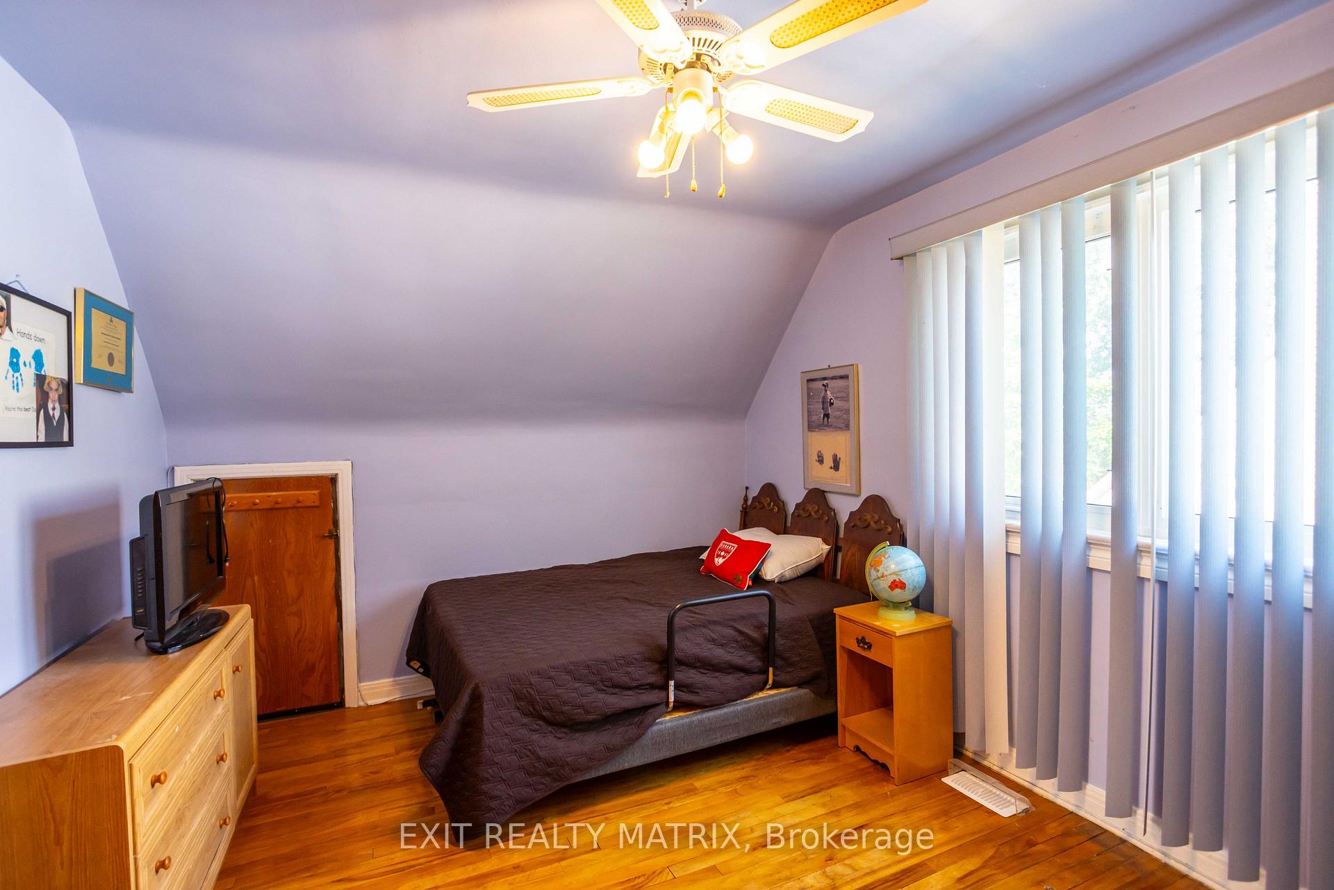 Photo 41 of 552 Dunbrack Street, Ottawa, Overbrook/Castle Heights — HOMEH