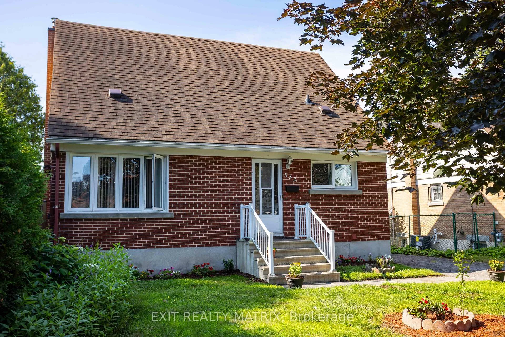 Photo 10 of 552 Dunbrack Street, Ottawa, Overbrook/Castle Heights — HOMEH
