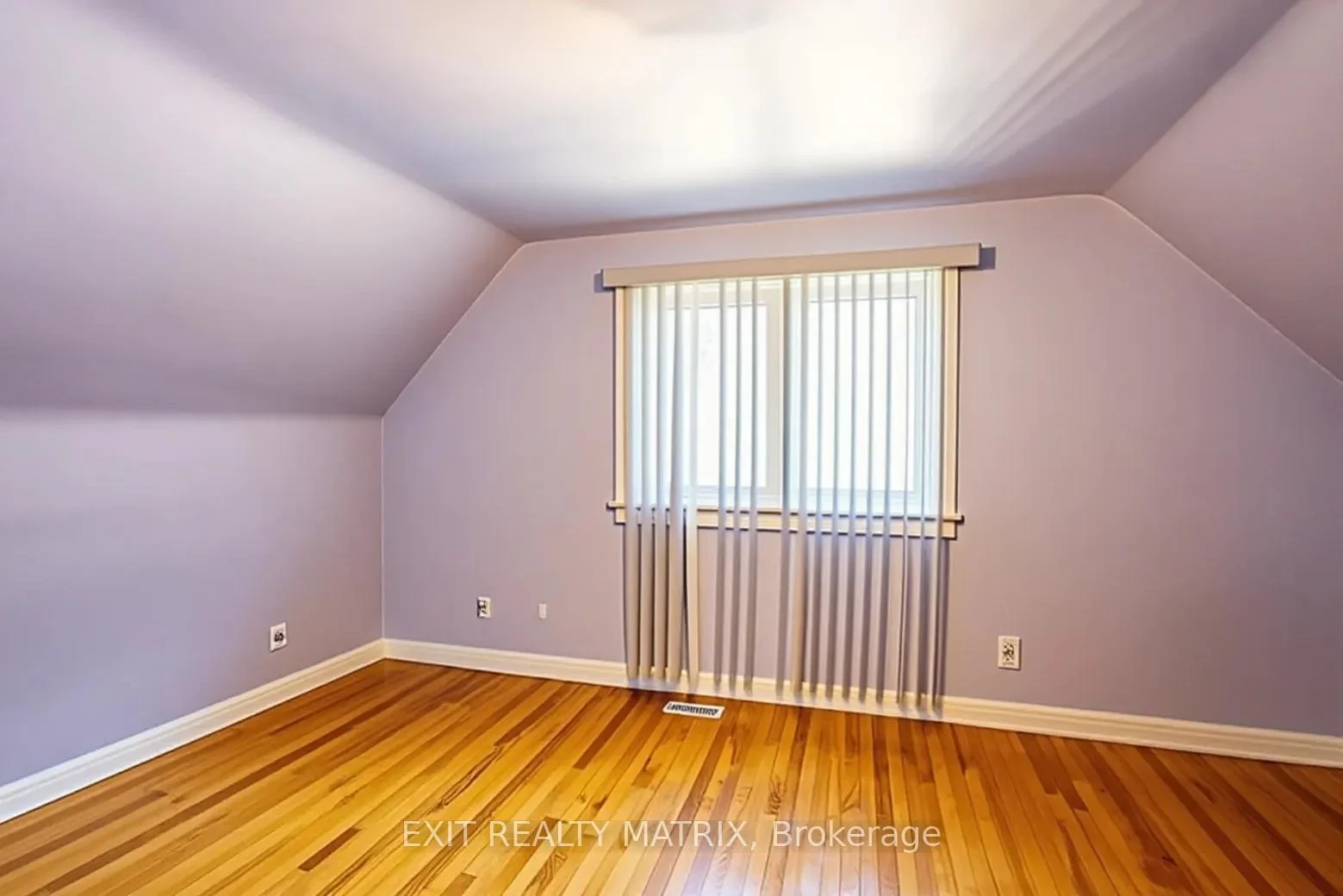 Photo 40 of 552 Dunbrack Street, Ottawa, Overbrook/Castle Heights — HOMEH