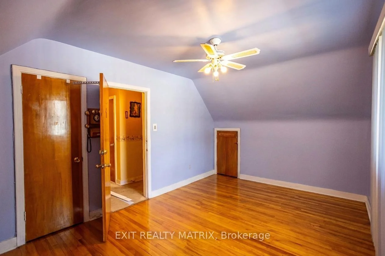 Photo 44 of 552 Dunbrack Street, Ottawa, Overbrook/Castle Heights — HOMEH